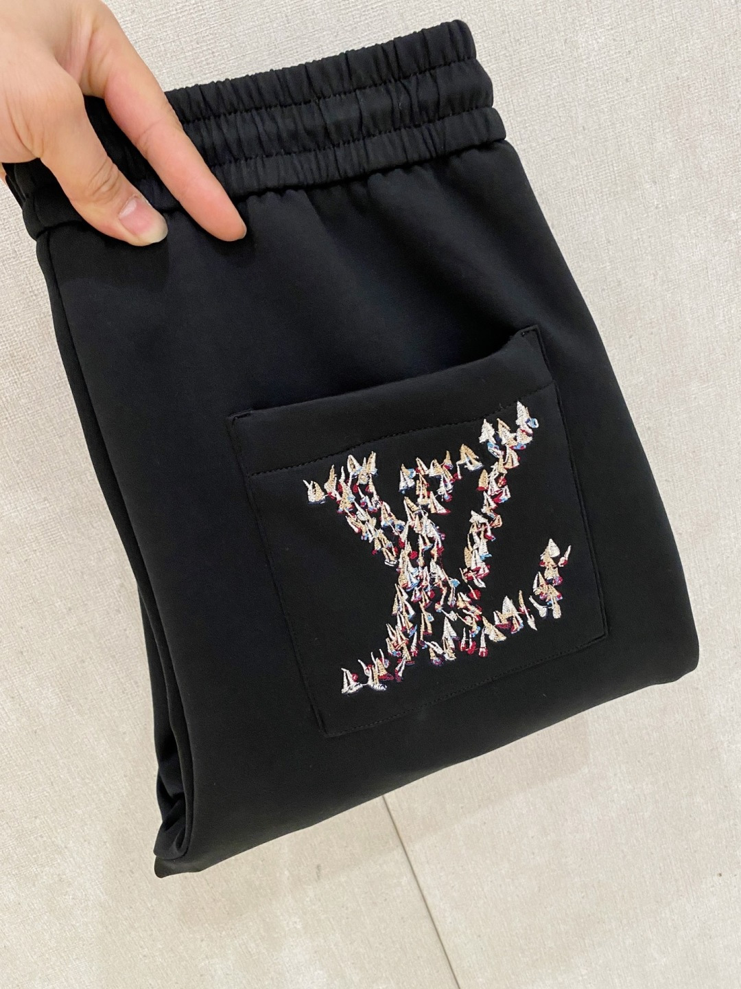 Louis Vuitton Basic Clothing S-m-l-xl