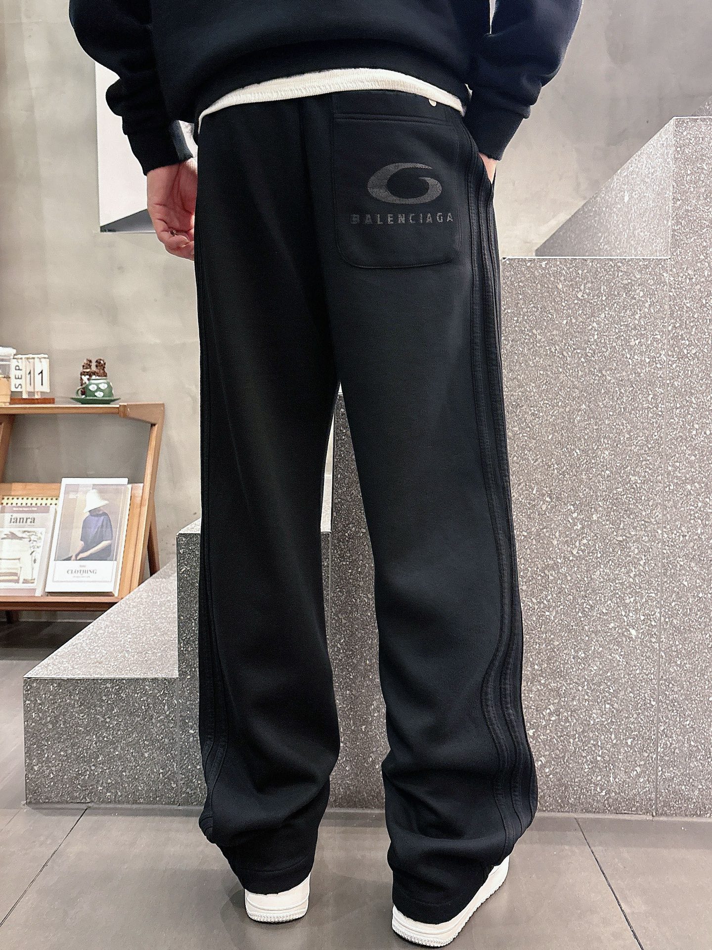 Balenciaga Basic Clothing M-l-xl