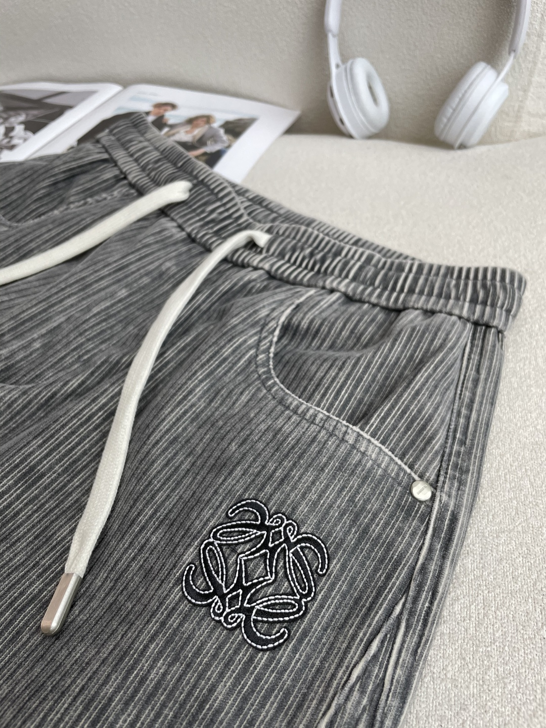 Loewe Basic Clothing L