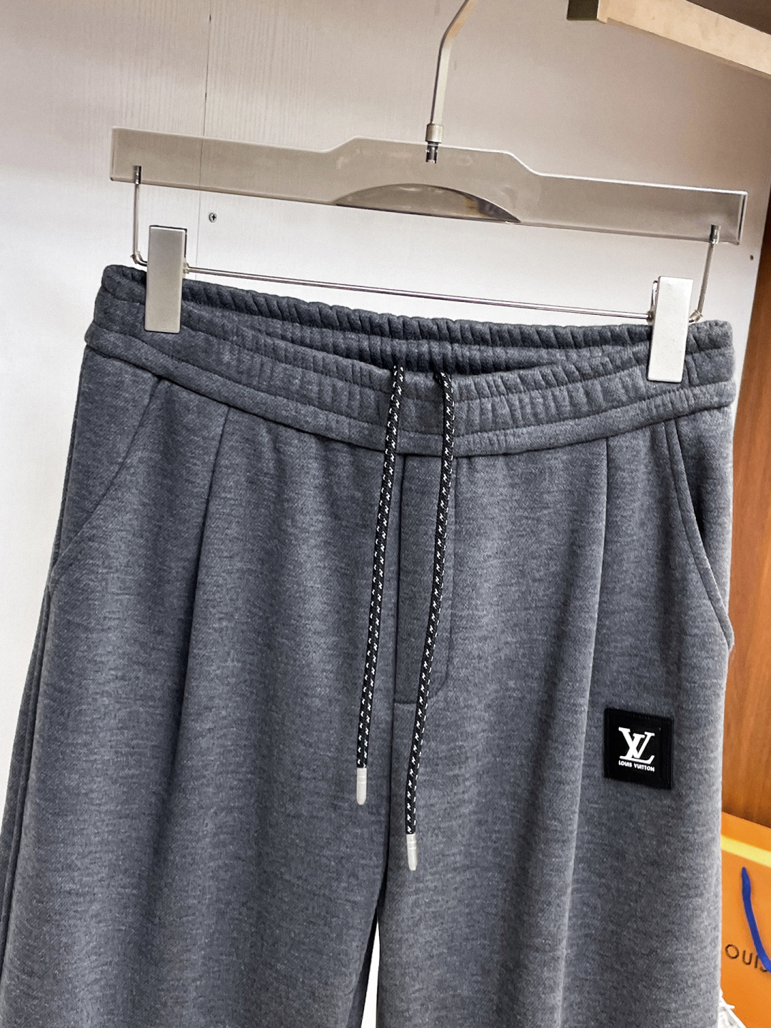 Louis Vuitton Basic Clothing S-m-l-xl