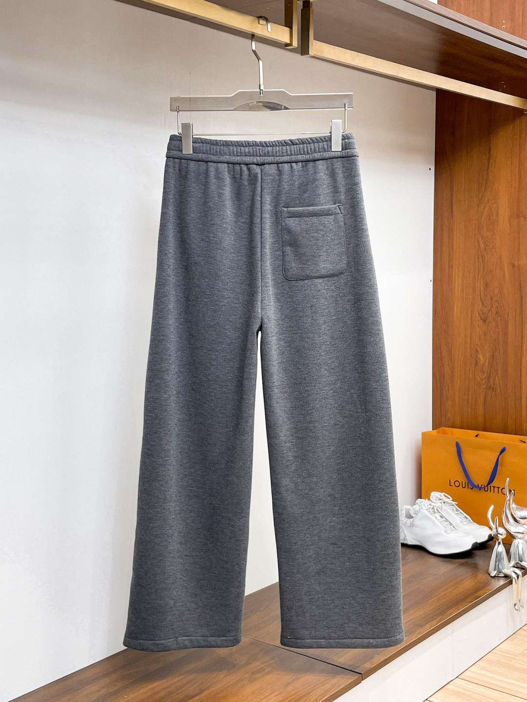 Louis Vuitton Basic Clothing S-m-l-xl