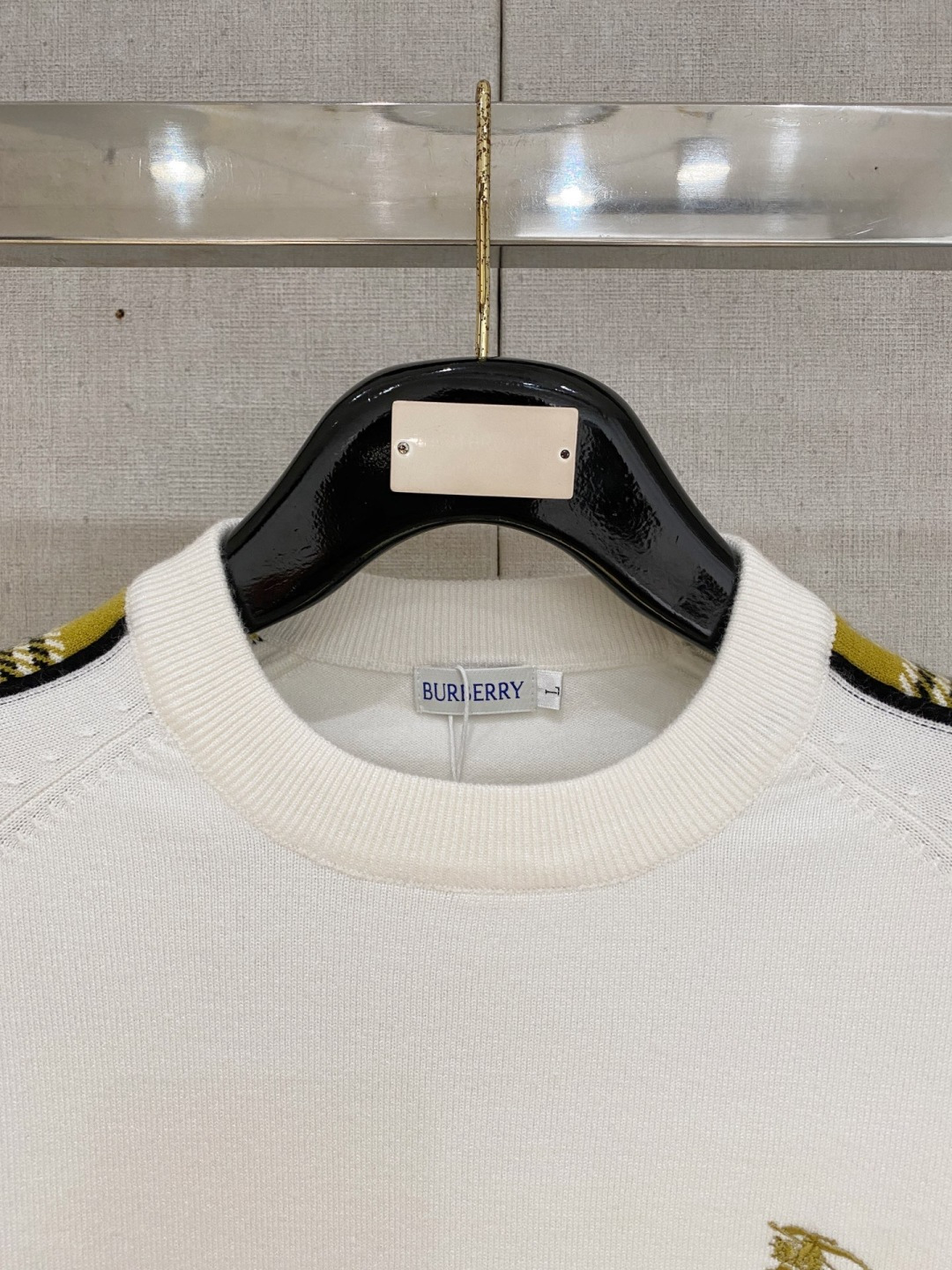 Burberry Basic Clothing Wool M-xl