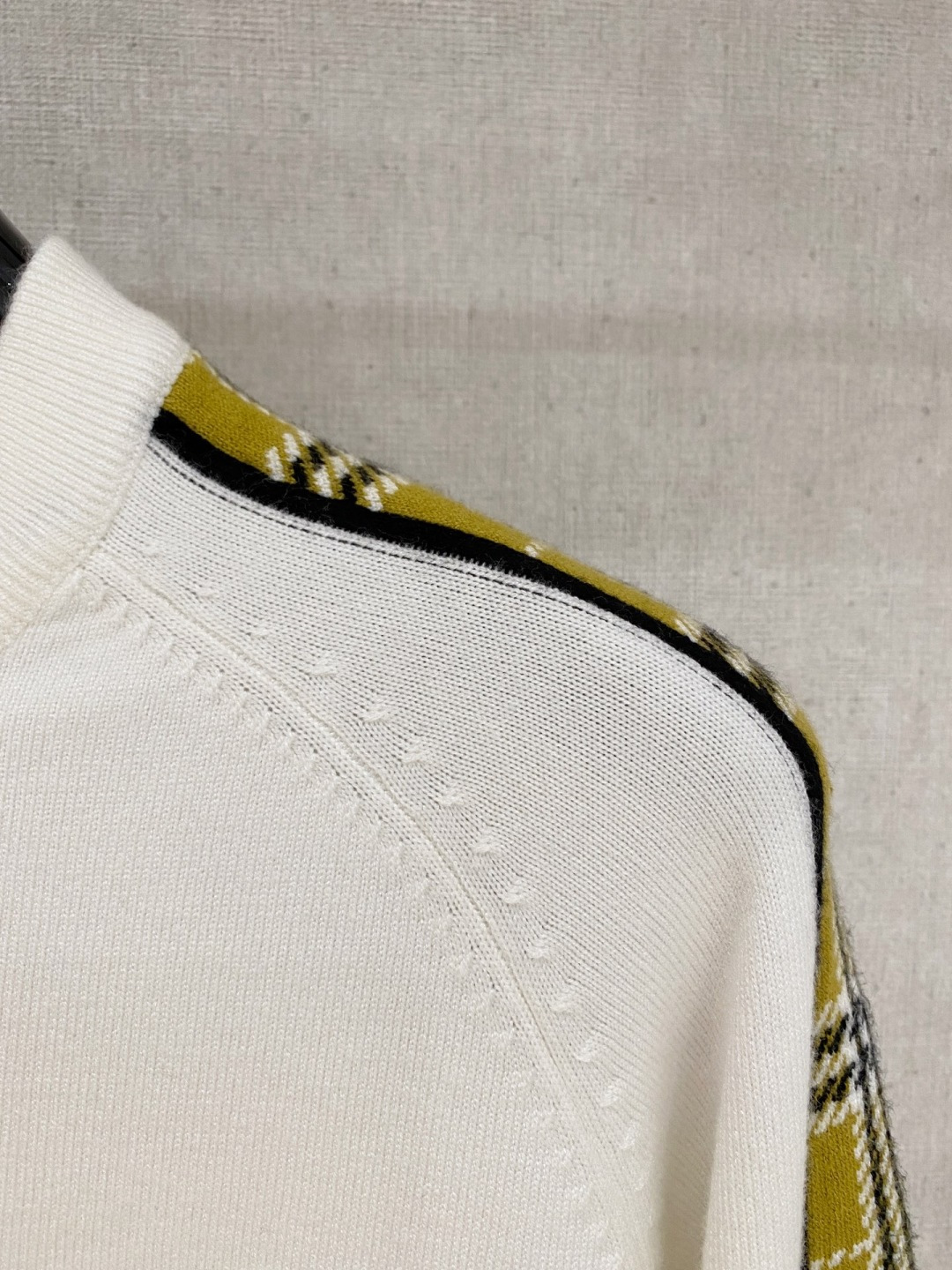 Burberry Basic Clothing Wool M-xl