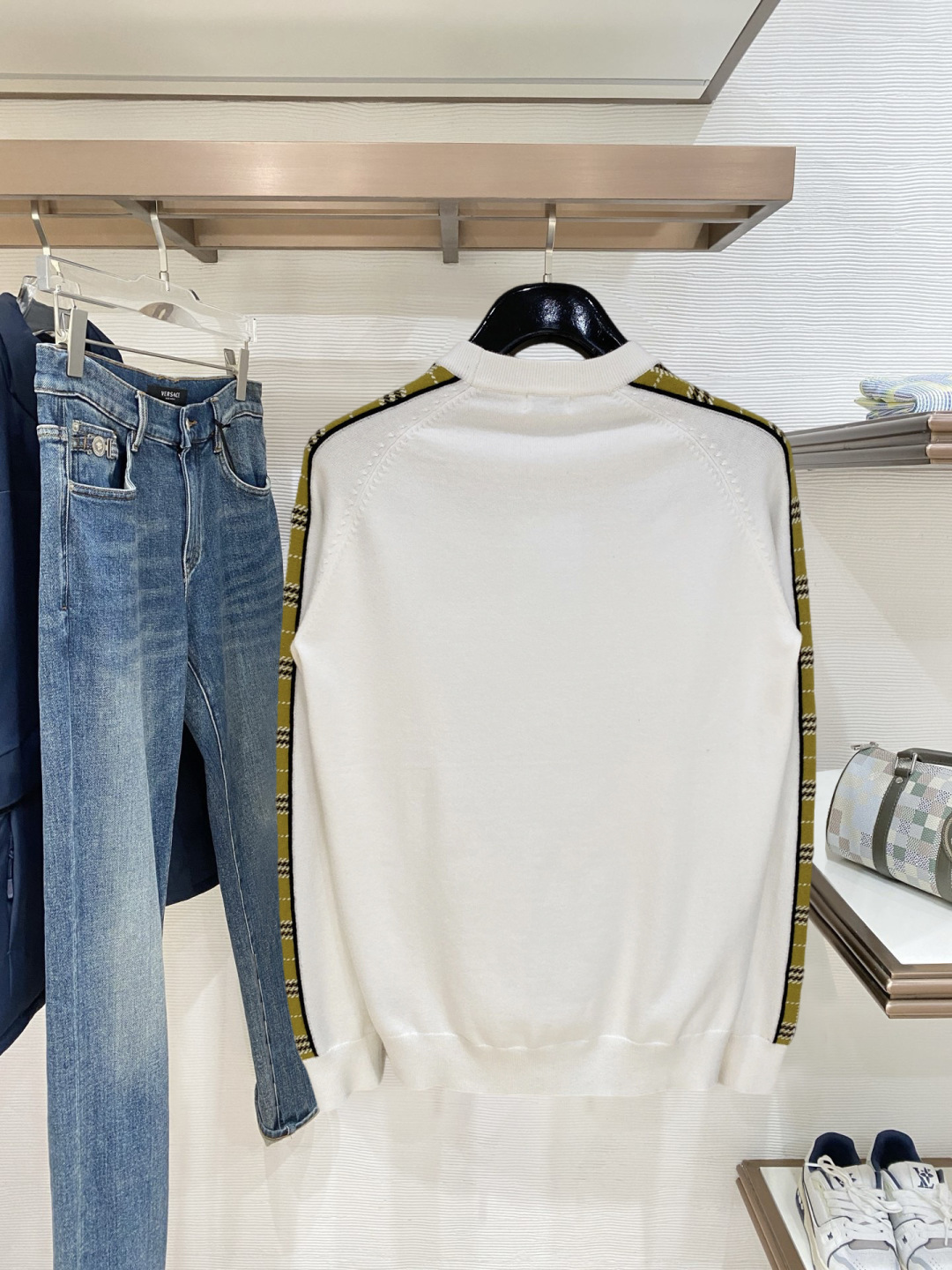 Burberry Basic Clothing Wool M-xl
