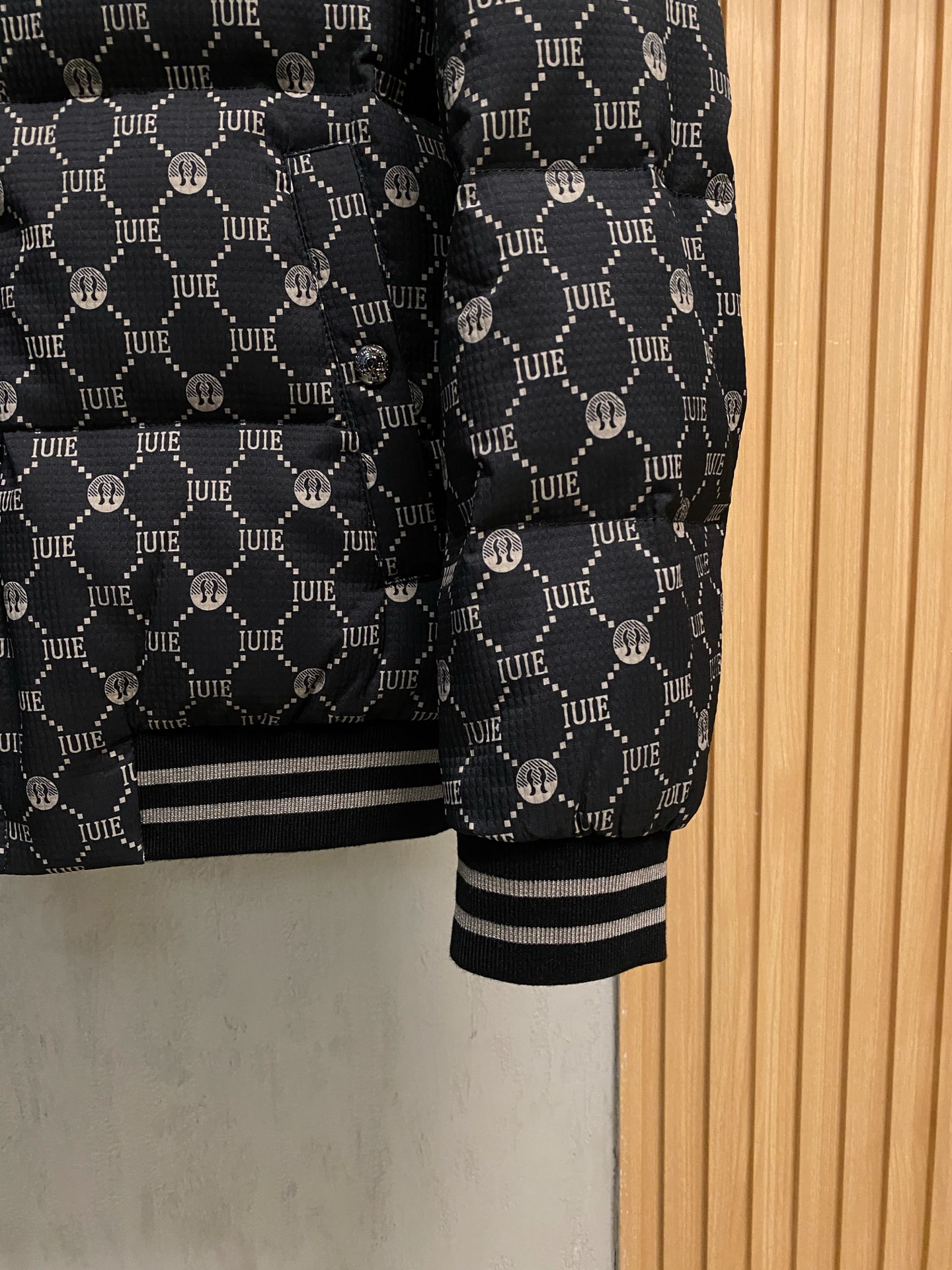 Louis Vuitton Down Jacket S-m-l-xl