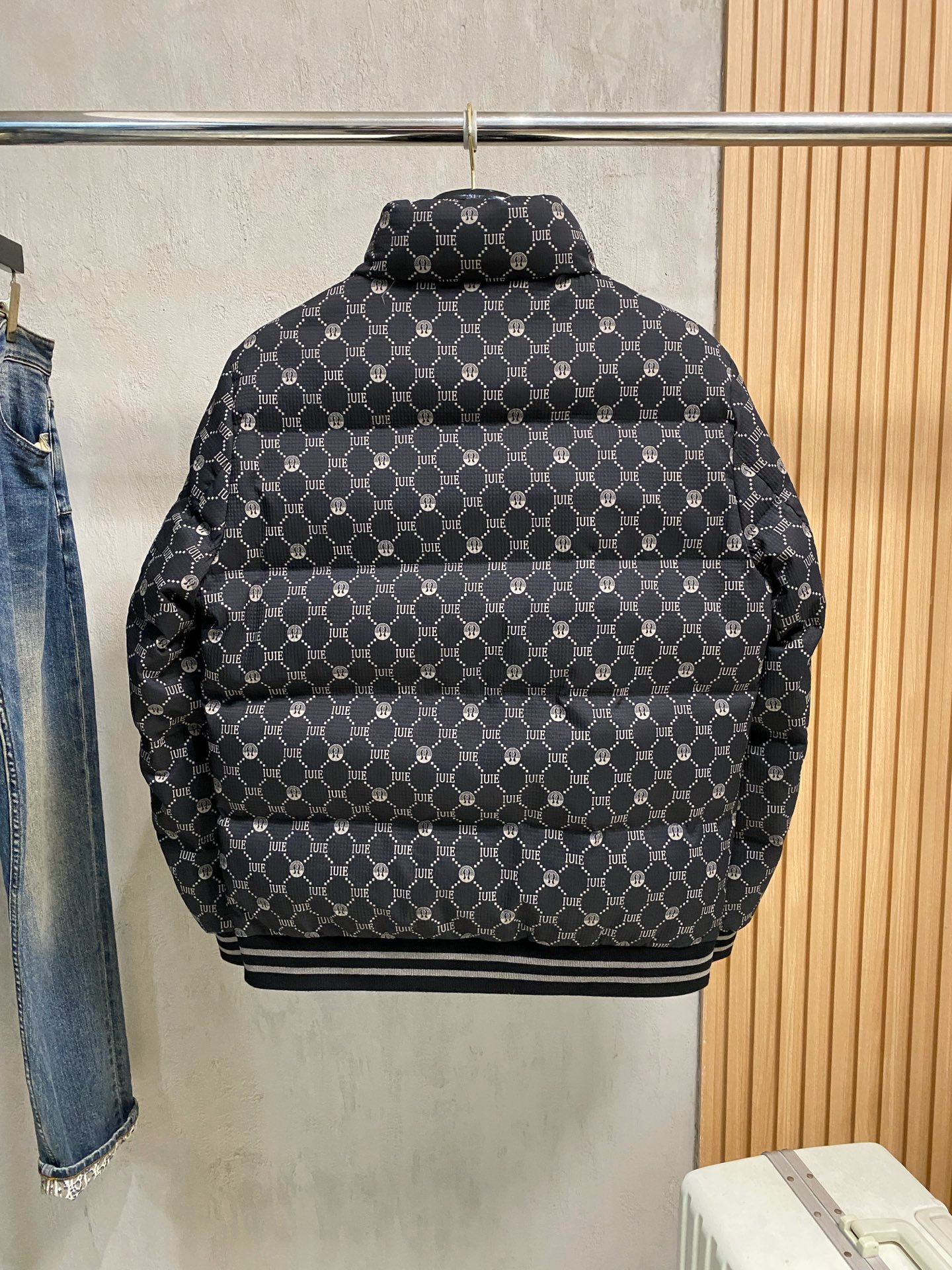 Louis Vuitton Down Jacket S-m-l-xl