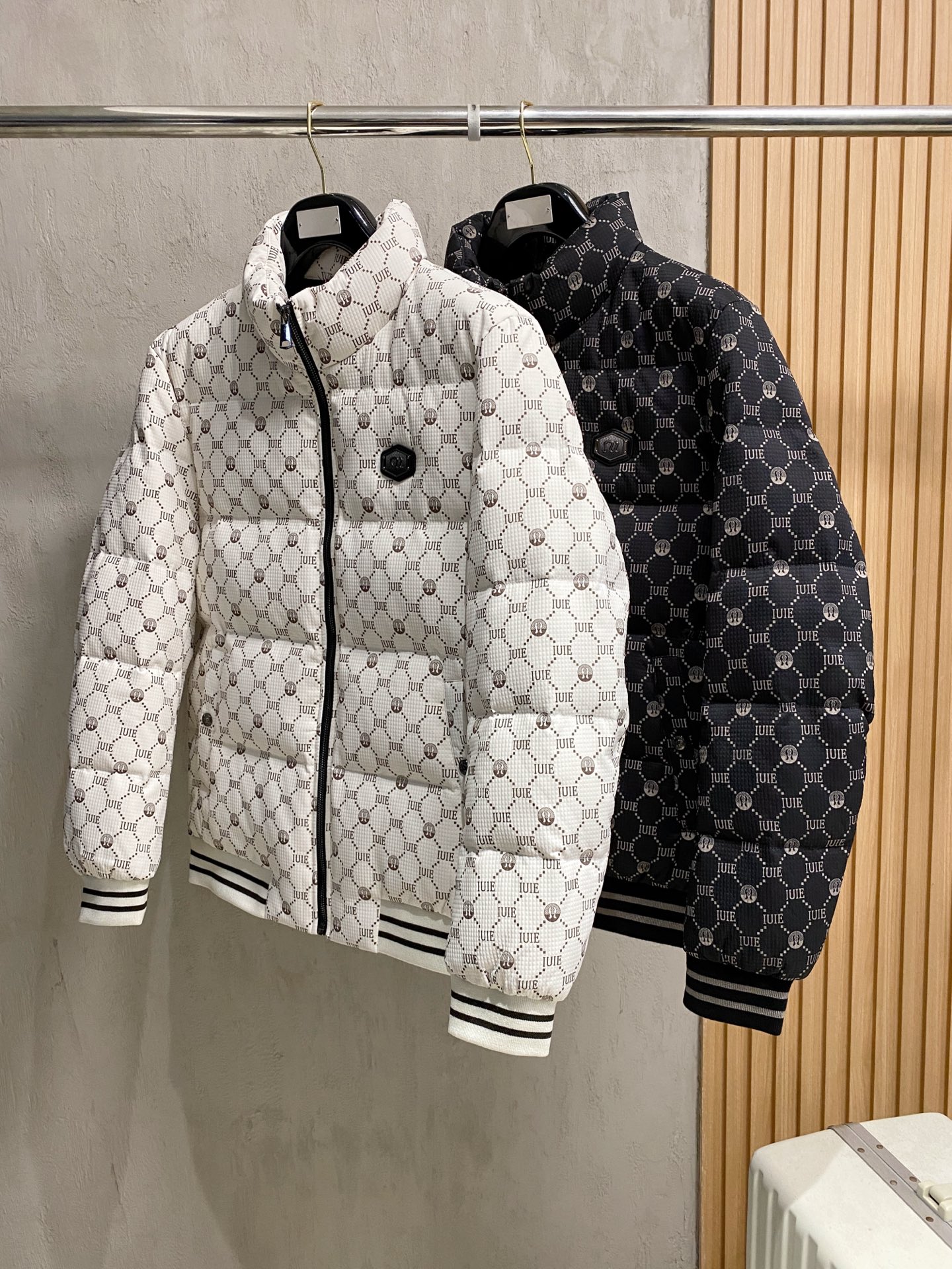 Louis Vuitton Down Jacket S-m-l-xl