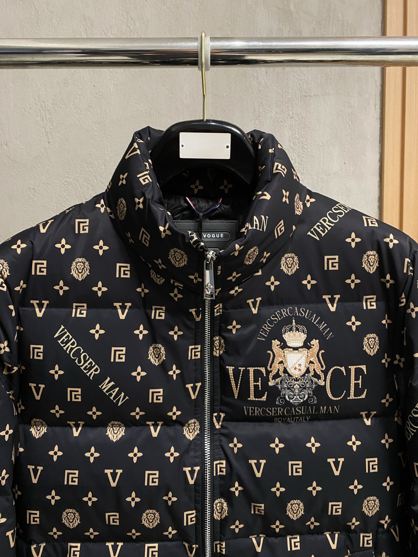Louis Vuitton Down Jacket S-m-l-xl
