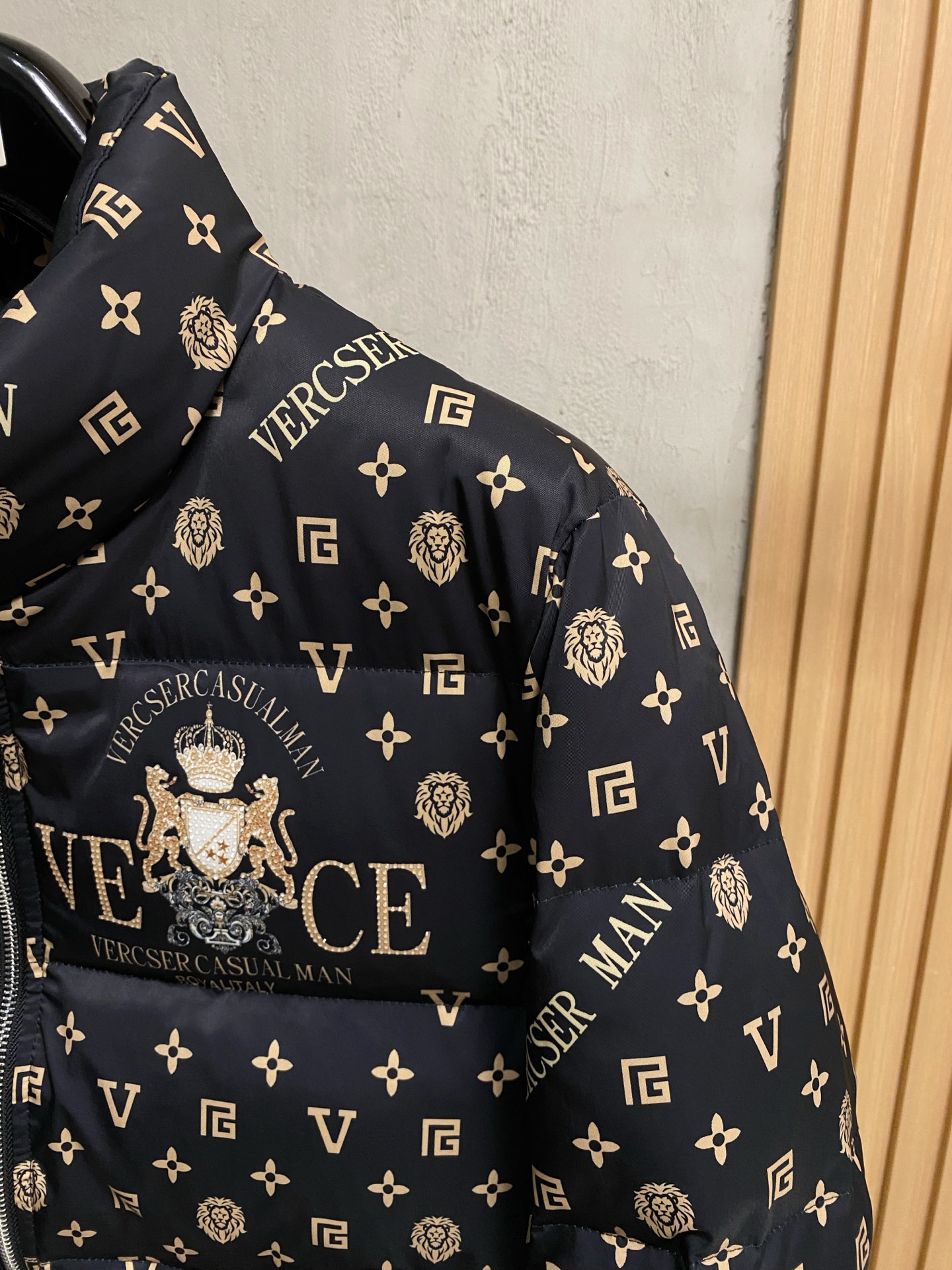 Louis Vuitton Down Jacket S-m-l-xl