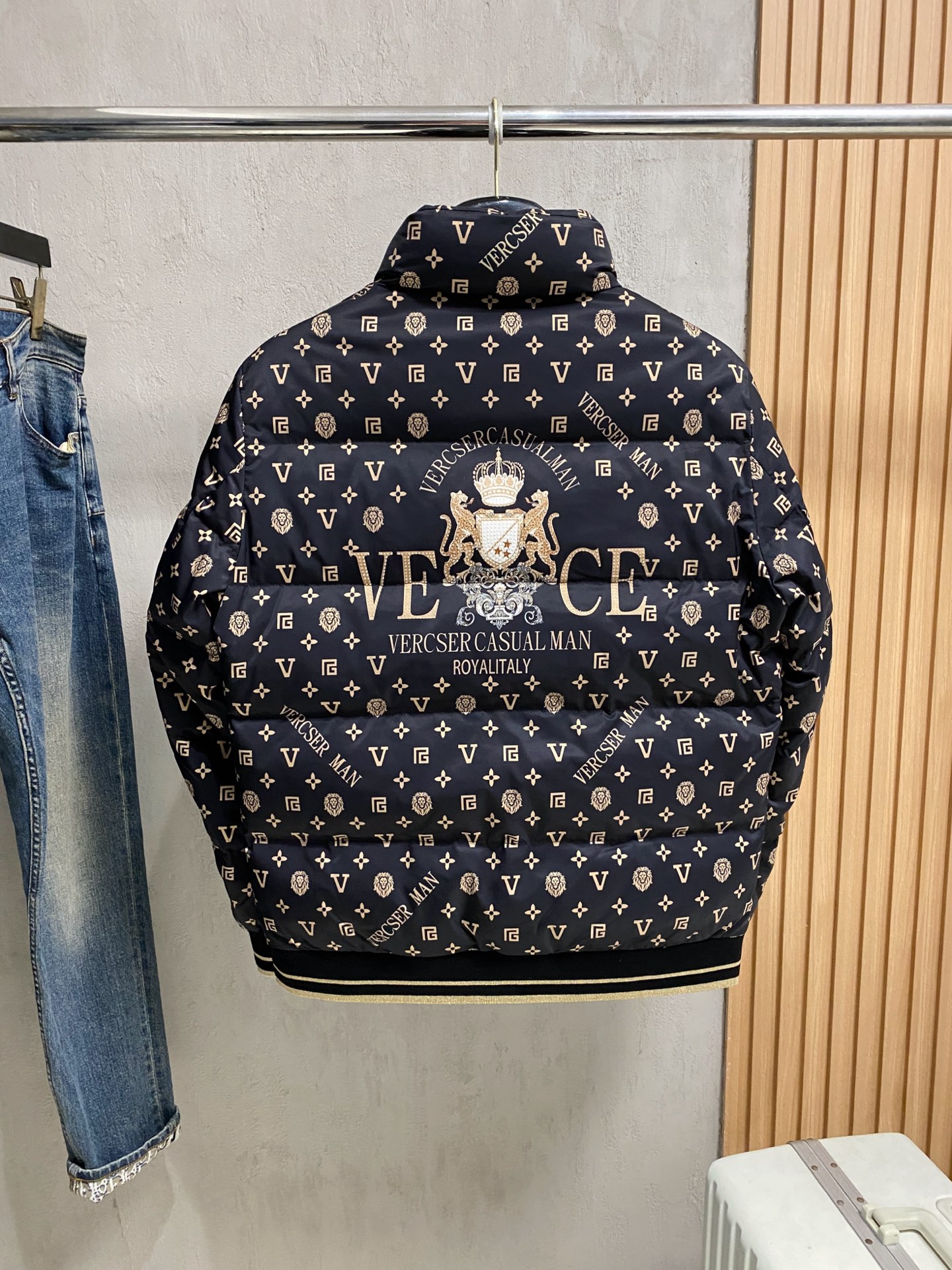 Louis Vuitton Down Jacket S-m-l-xl