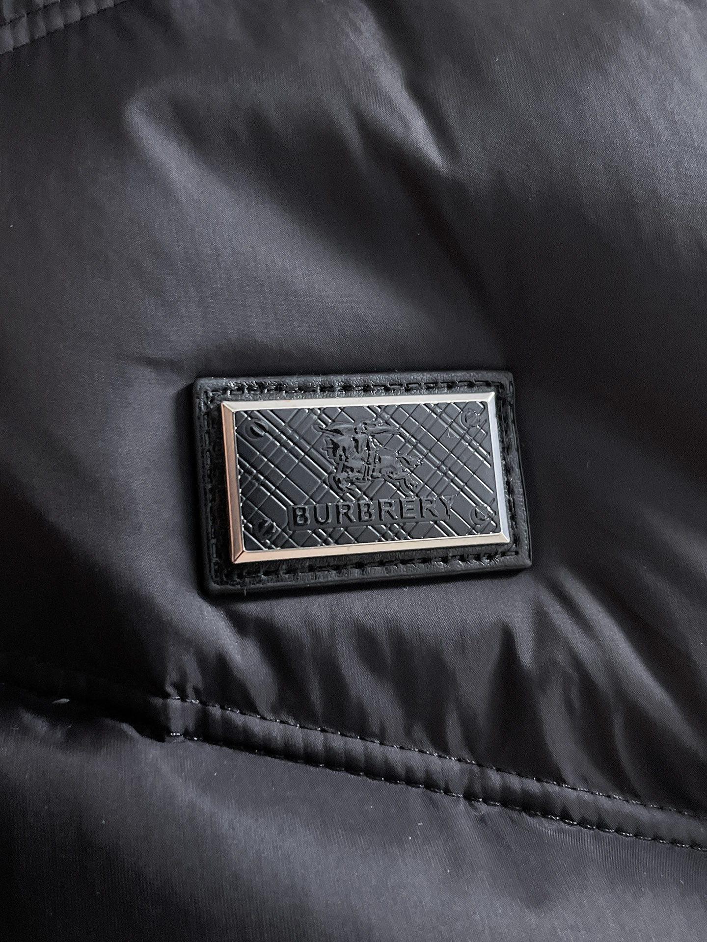 Burberry Down Jacket S-m-l-xl