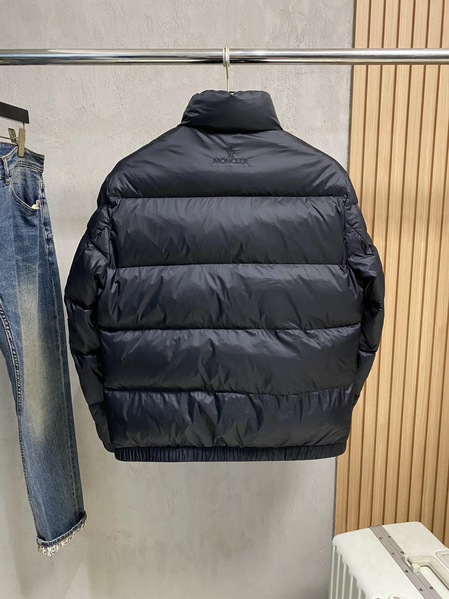 Moncler Down Jacket S-m-l-xl