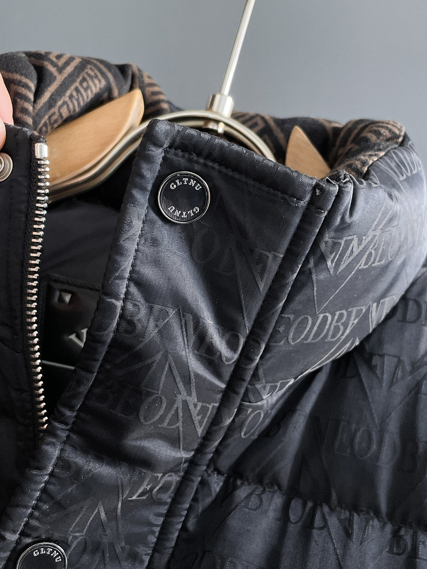 Armani Down Jacket S-m-l-xl