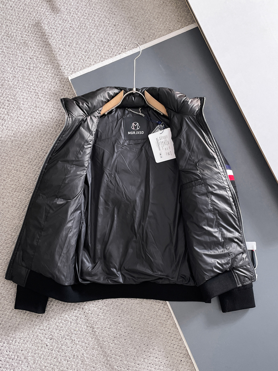 Moncler Down Jacket S-m-l-xl