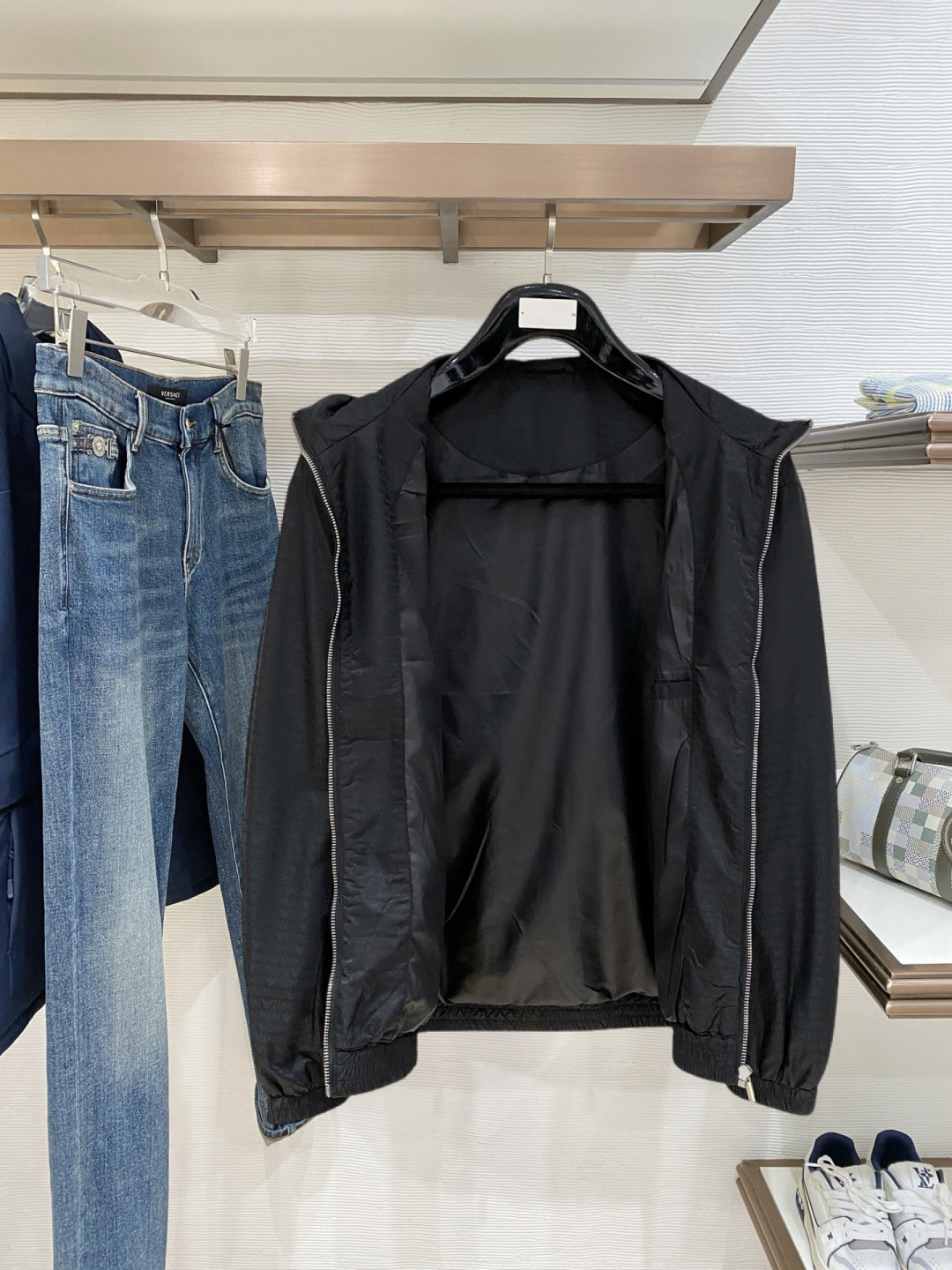 Armani Jacket M-xl
