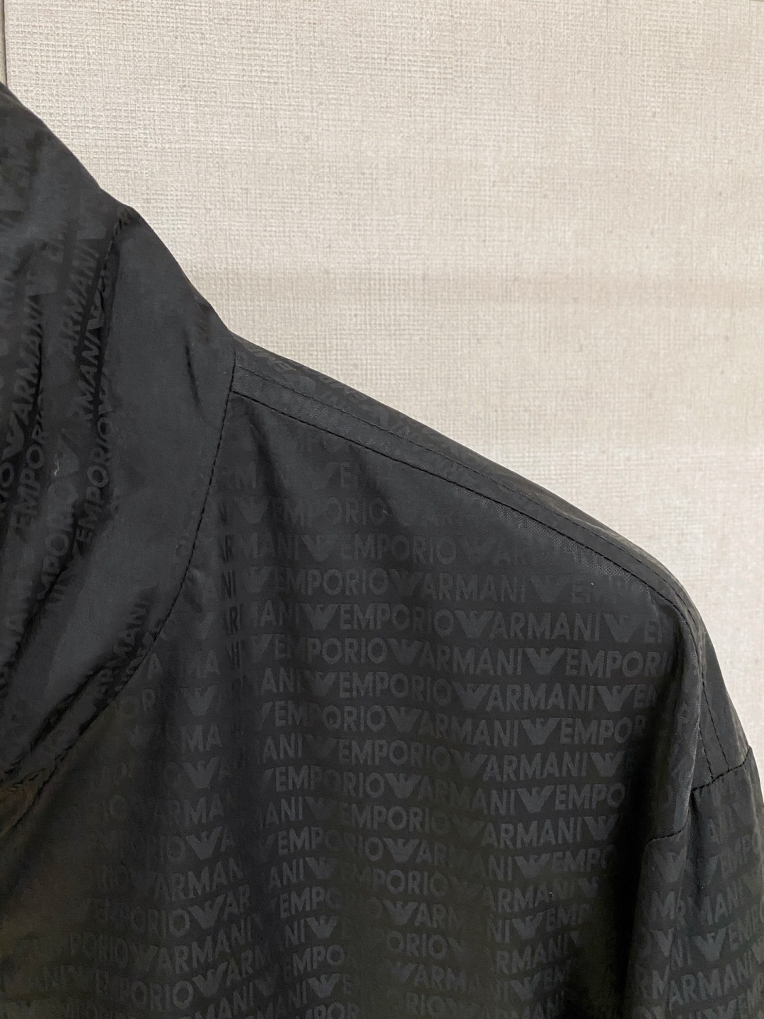Armani Jacket M-xl
