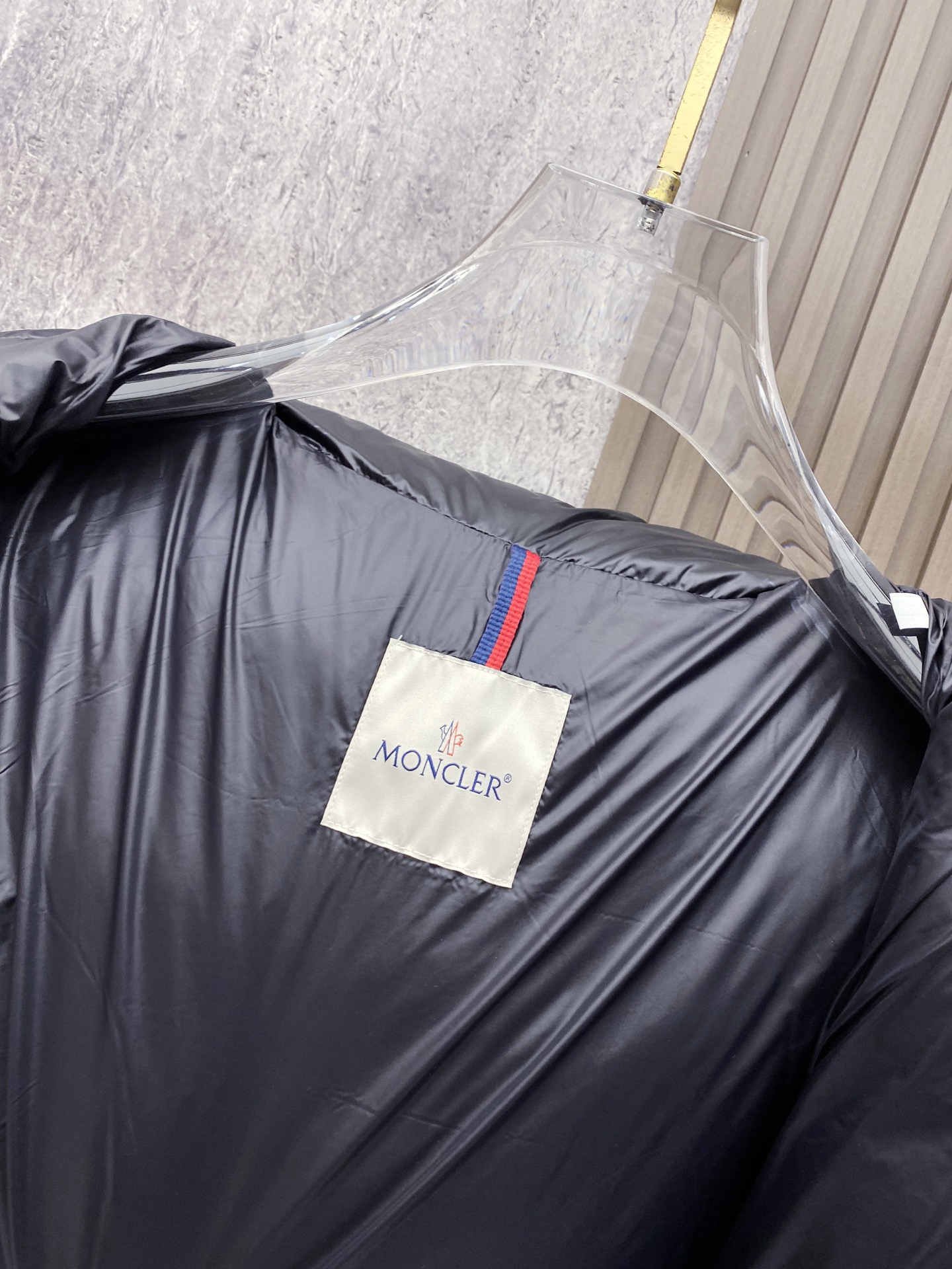 Moncler Down Jacket White Duck Down Black Hooded M-l