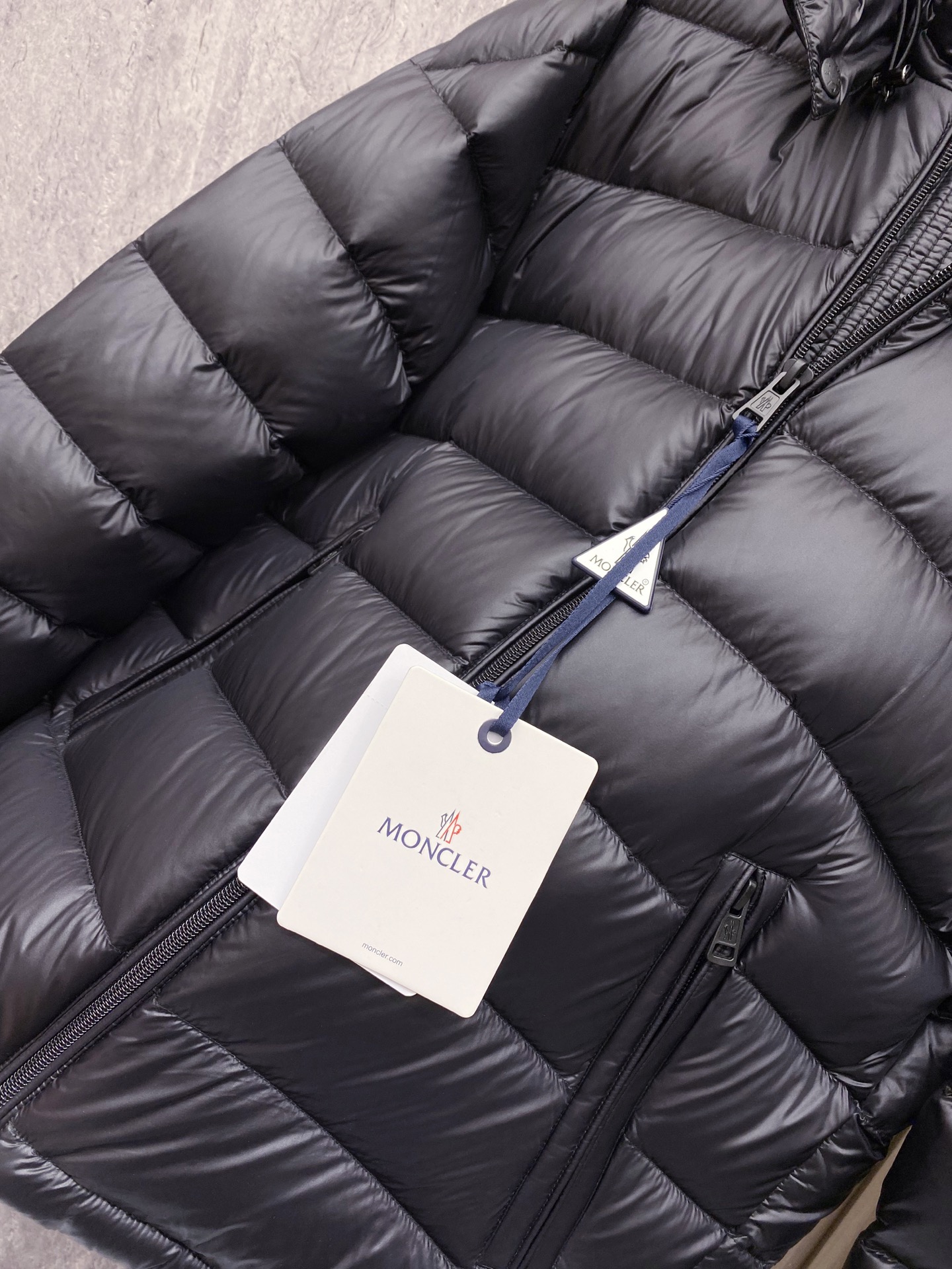 Moncler Down Jacket White Duck Down Black Hooded M-l