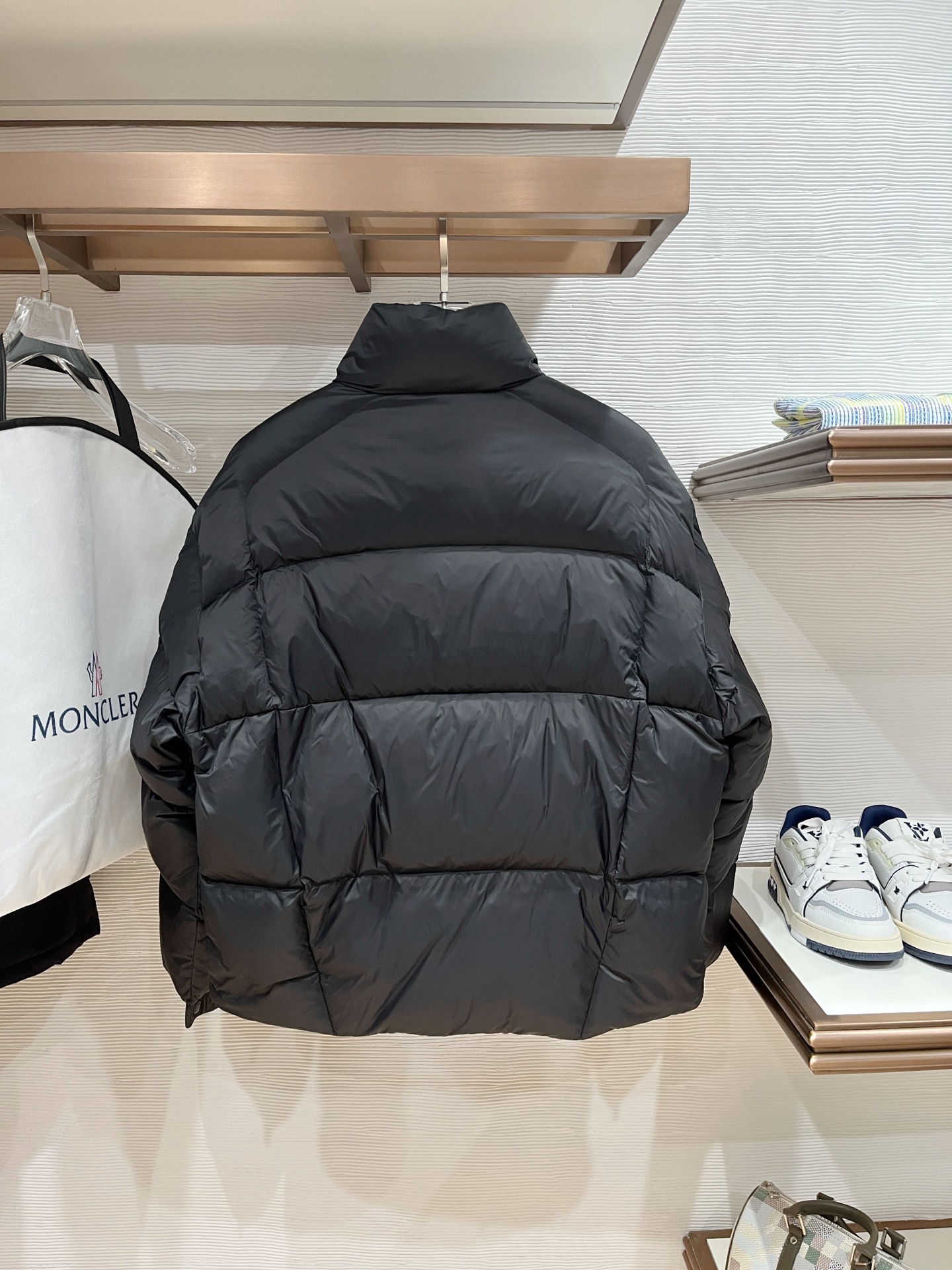 Moncler Male Down Jacket Slim Fit M-l