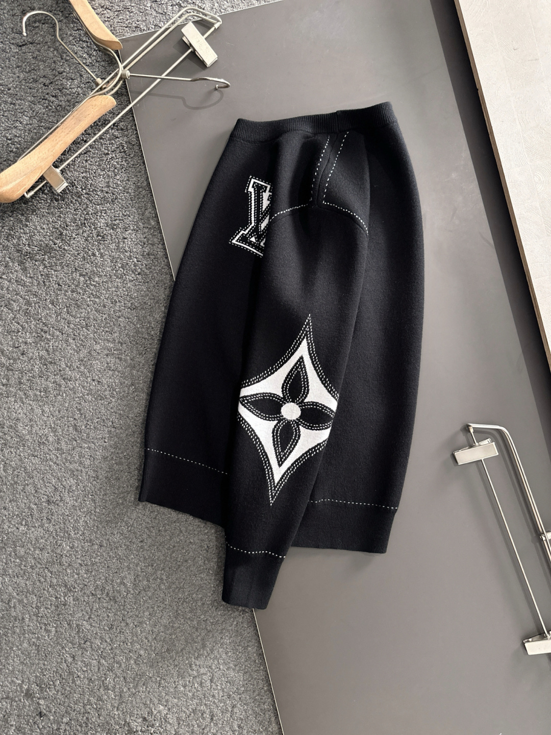 Louis Vuitton Basic Clothing Wool M-xl