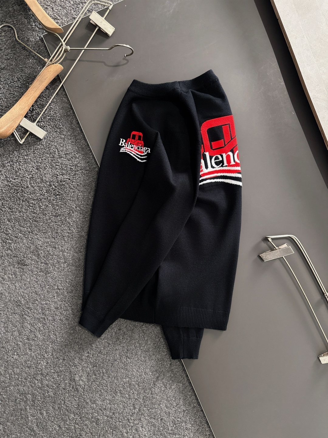 Balenciaga Basic Clothing Wool M-l-xl