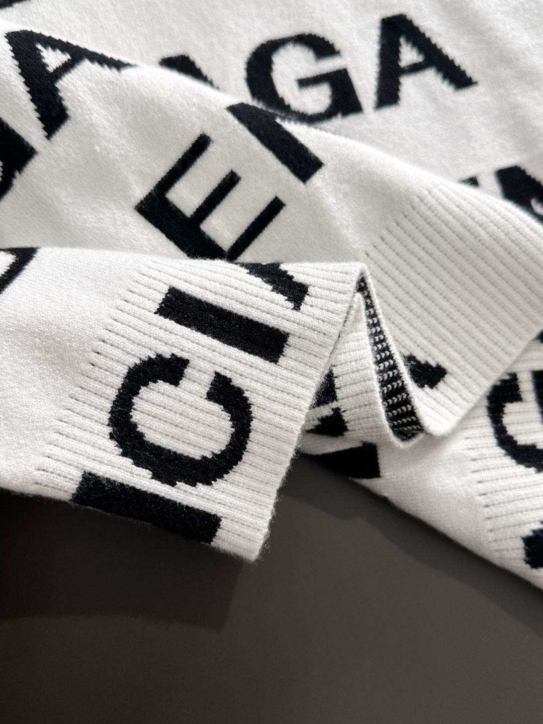 Balenciaga Basic Clothing Knitted M-l-xl