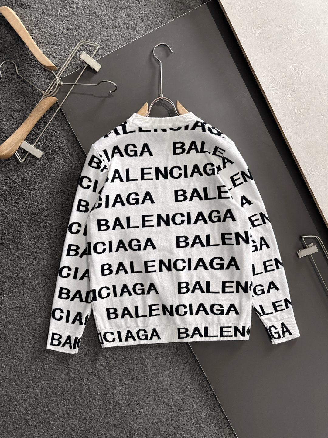 Balenciaga Basic Clothing Knitted M-l-xl