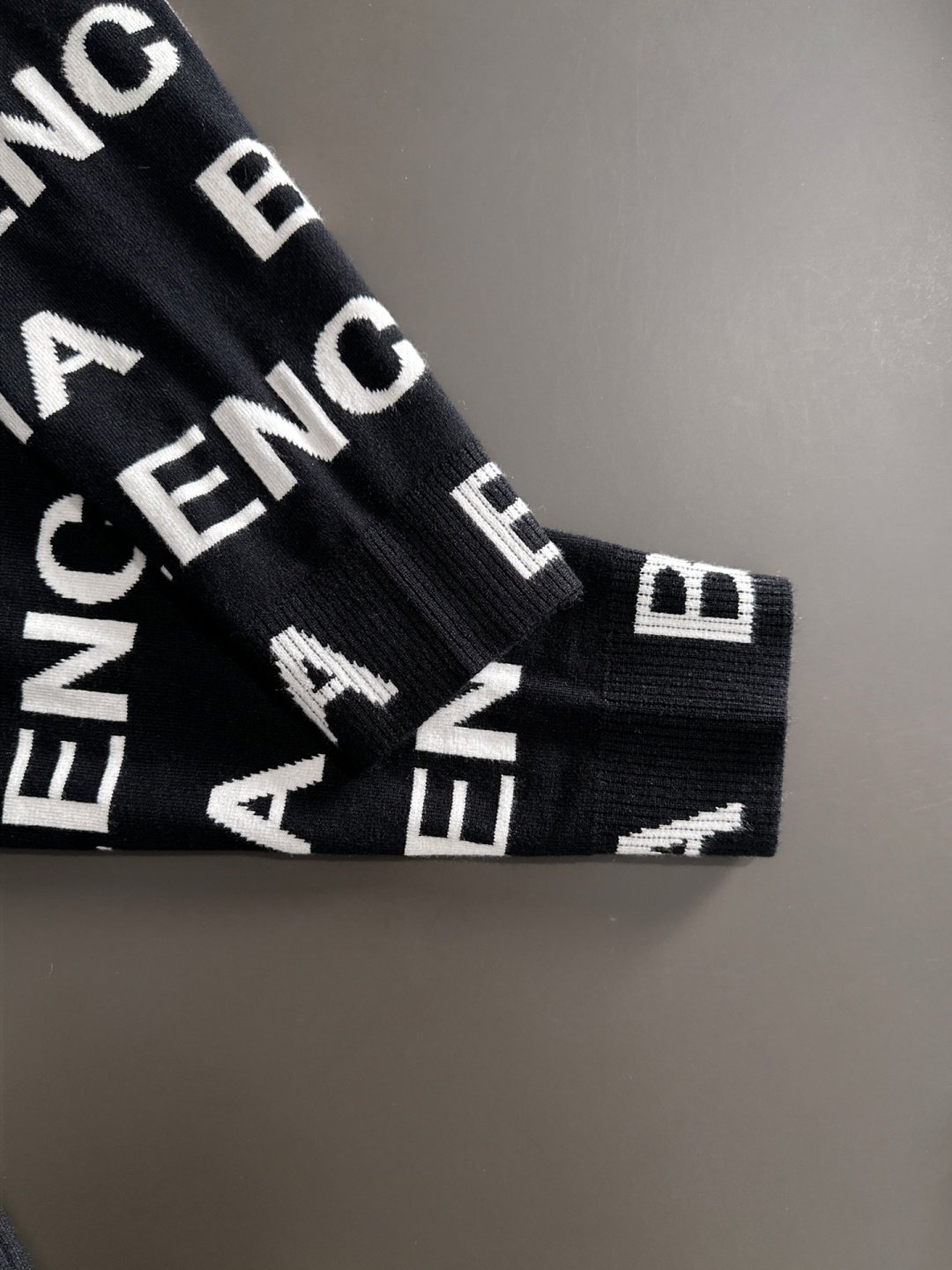 Balenciaga Basic Clothing Knitted M-l-xl