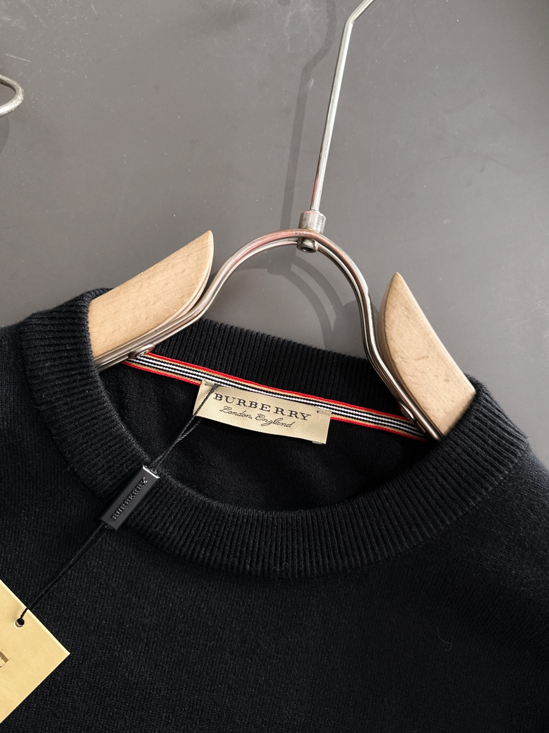 Burberry Basic Clothing Wool M-xl