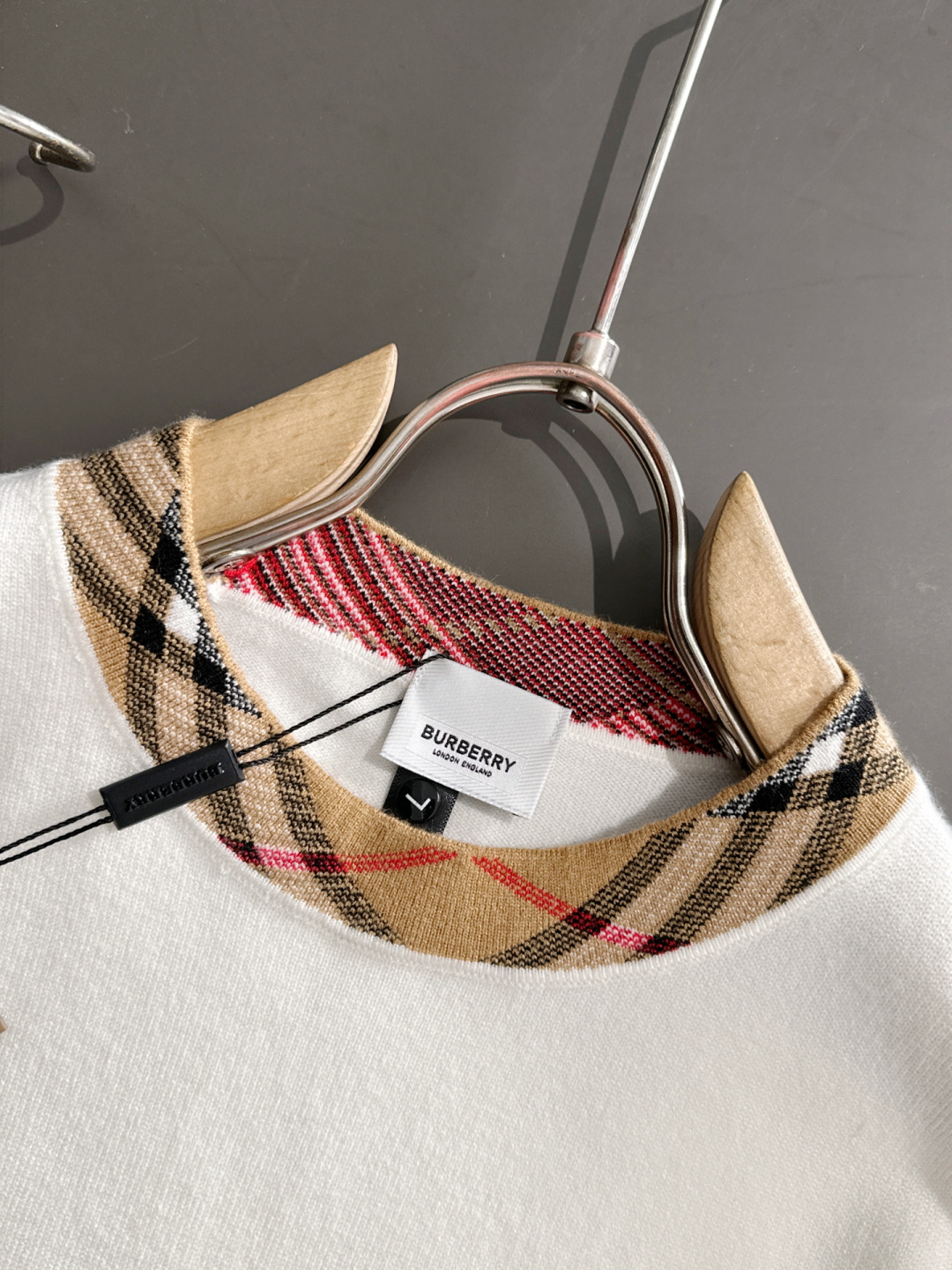 Burberry Basic Clothing Wool M-xl