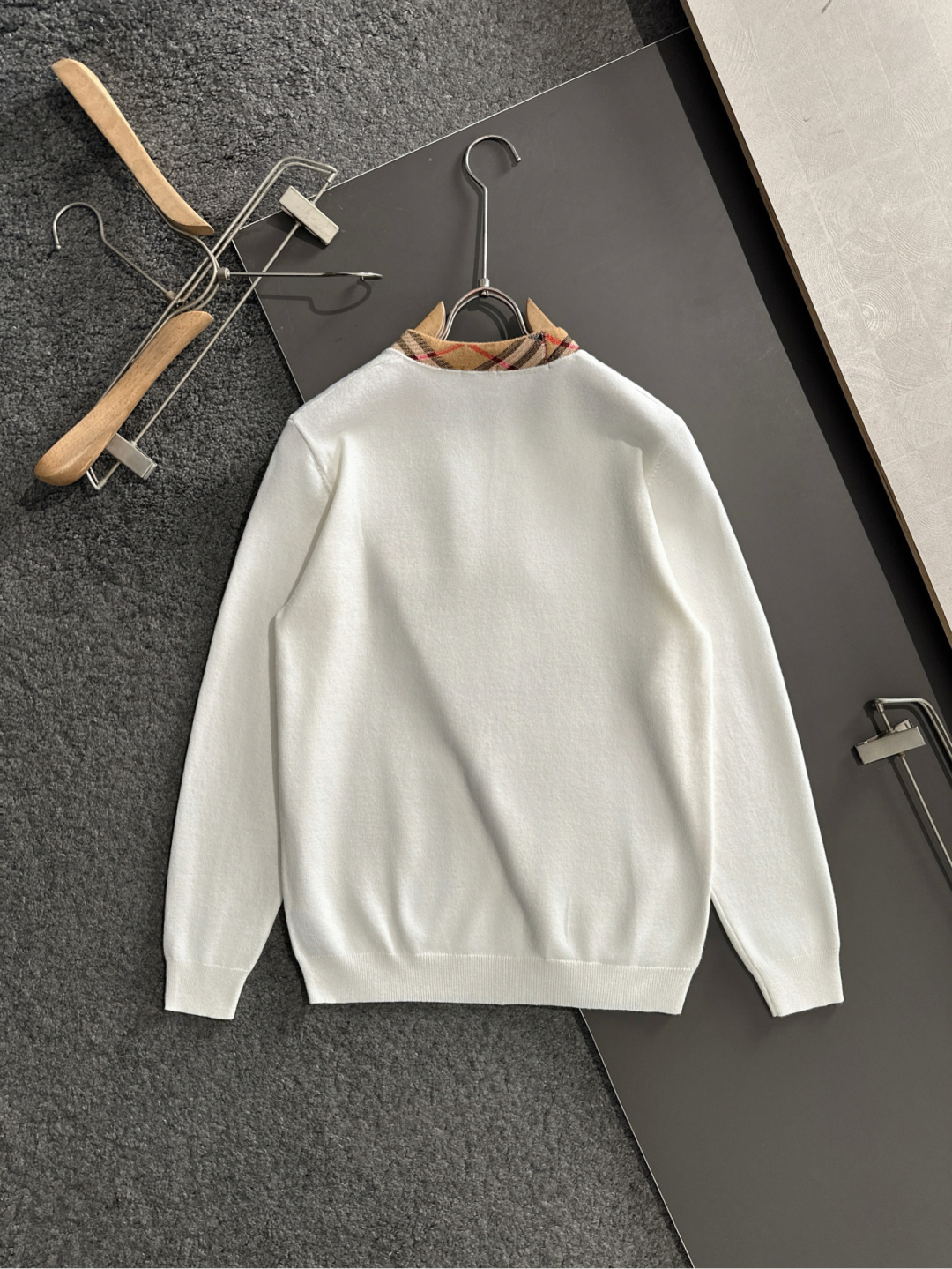 Burberry Basic Clothing Wool M-xl