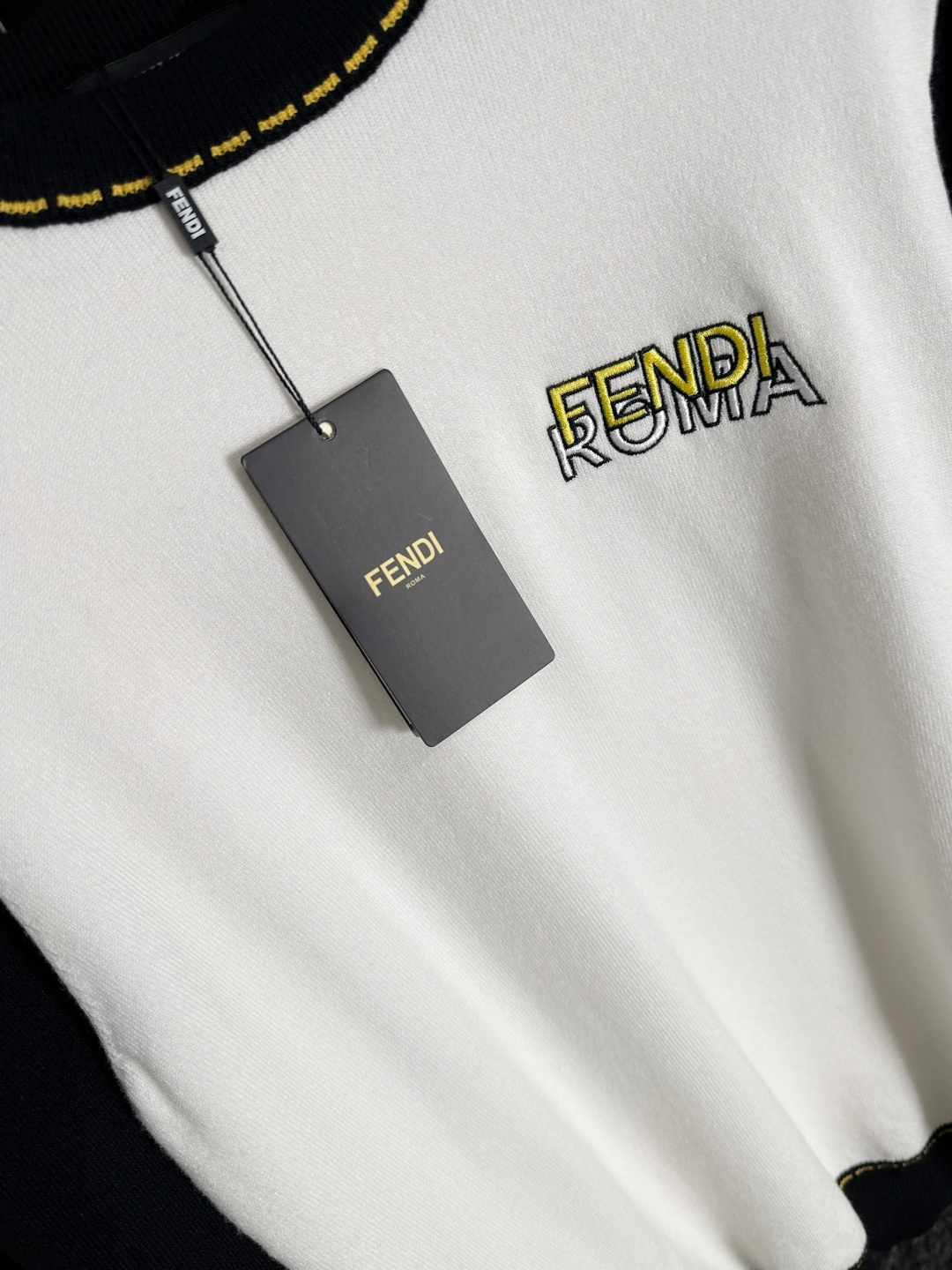 Fendi Basic Clothing Knitted M-xl