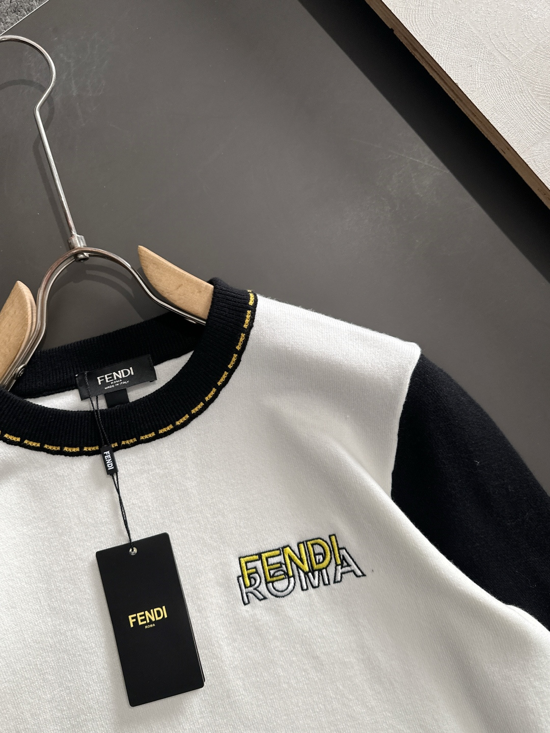 Fendi Basic Clothing Knitted M-xl