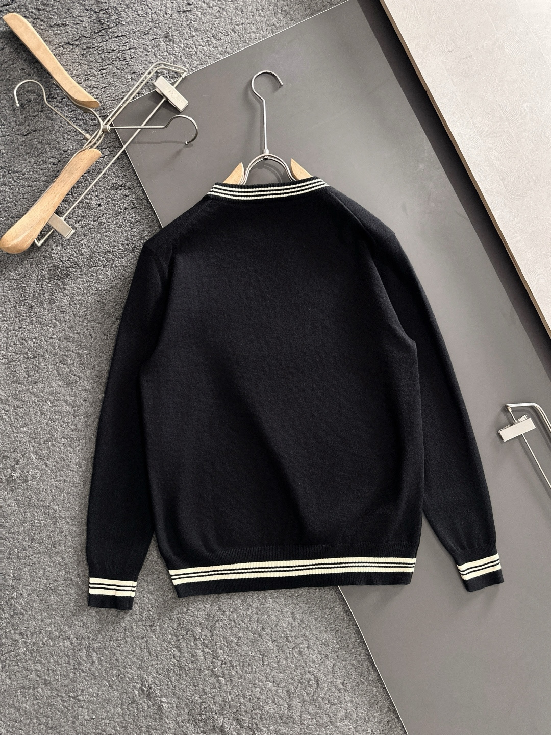 Gucci Basic Clothing Wool M-xl