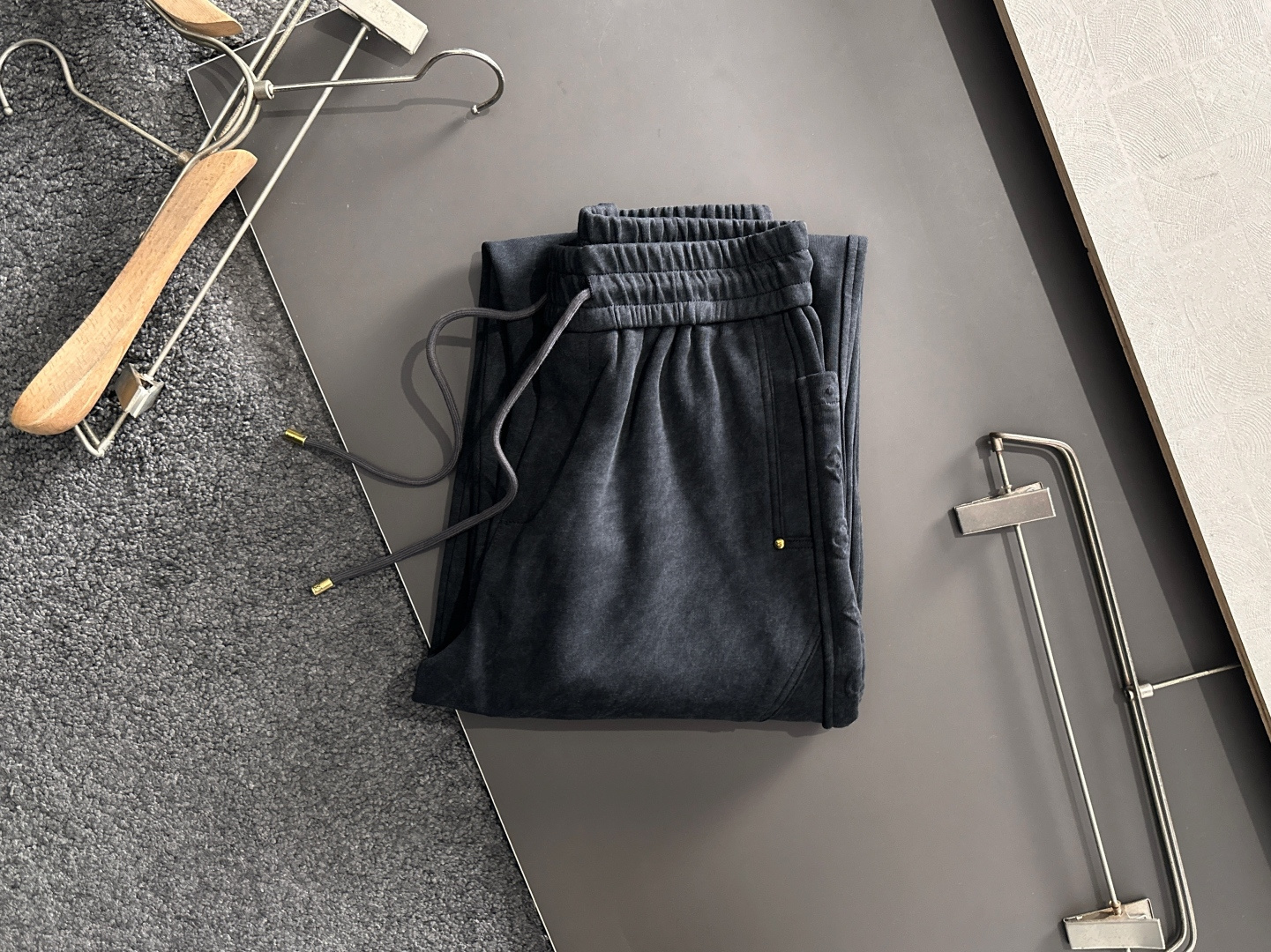 Louis Vuitton Basic Clothing M-xl