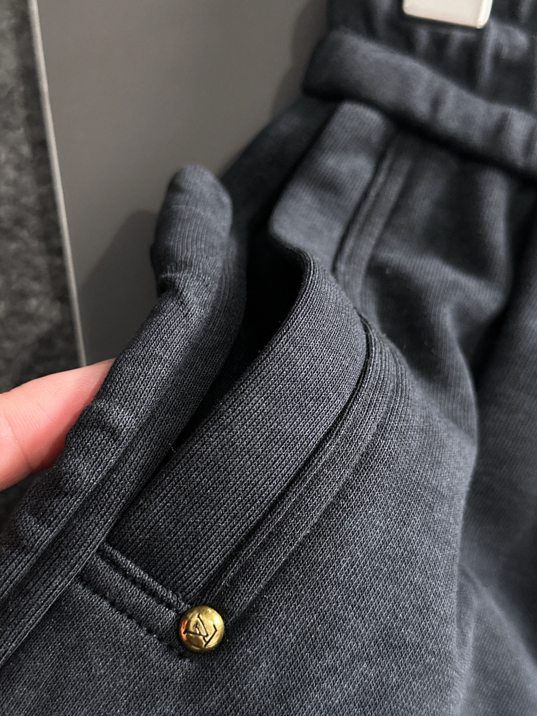 Louis Vuitton Basic Clothing M-xl