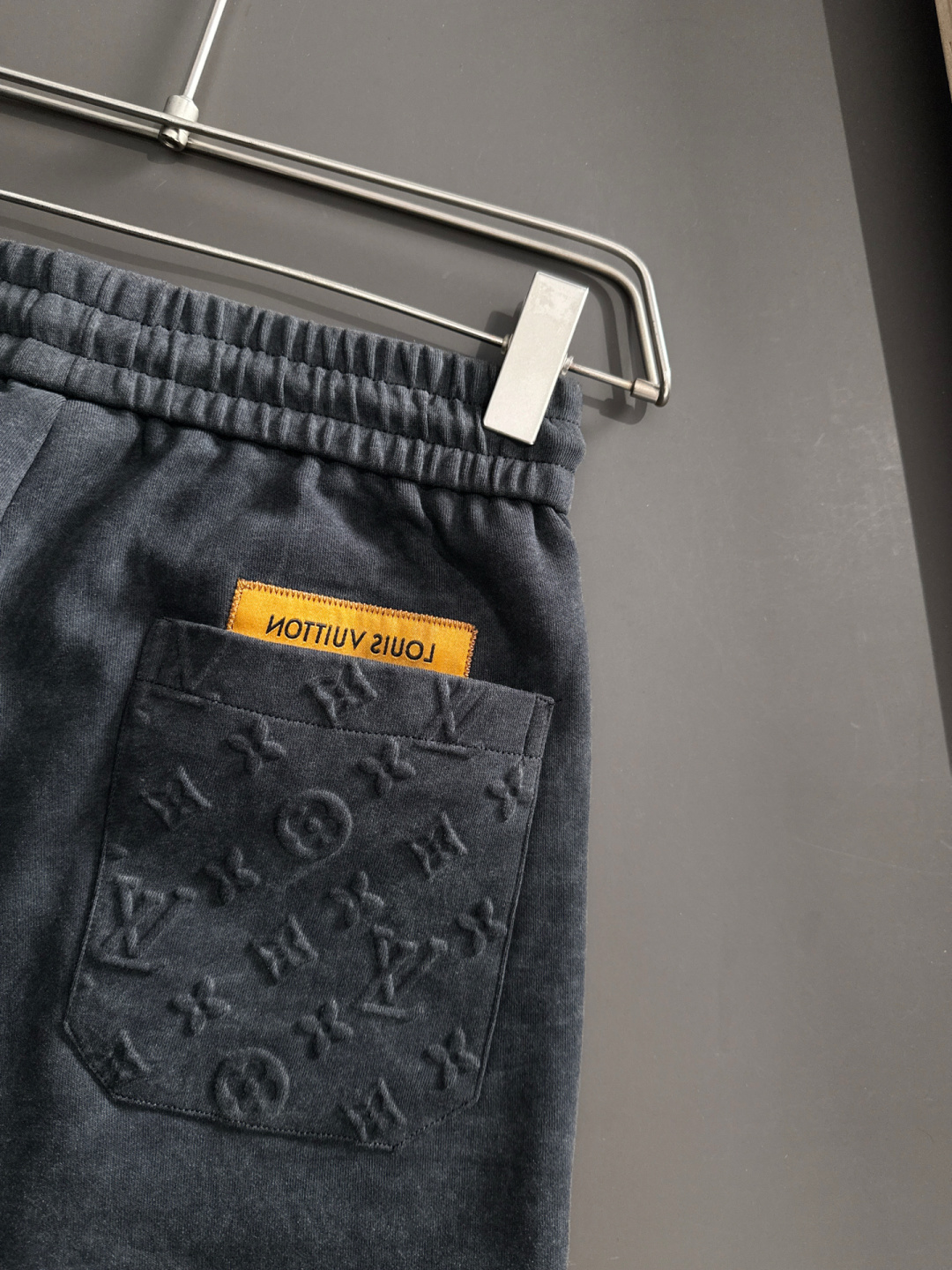 Louis Vuitton Basic Clothing M-xl