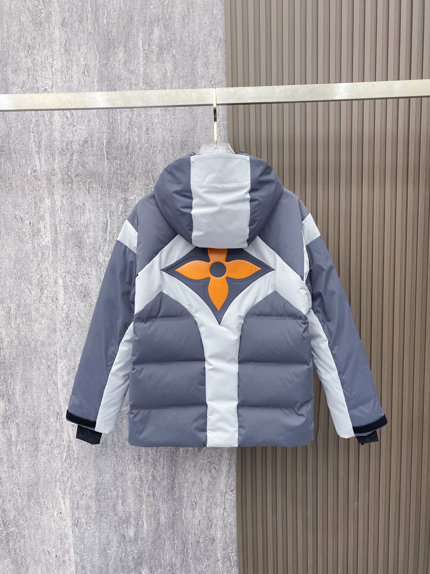 Louis Vuitton Couple Down Jacket Knitted Gray Hooded S-m-l