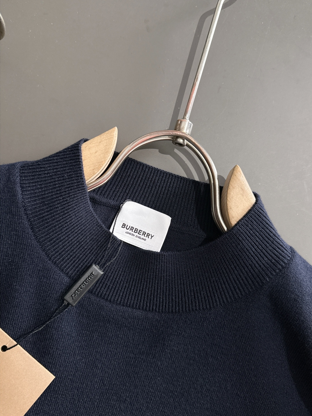 Burberry Basic Clothing Wool M-xl
