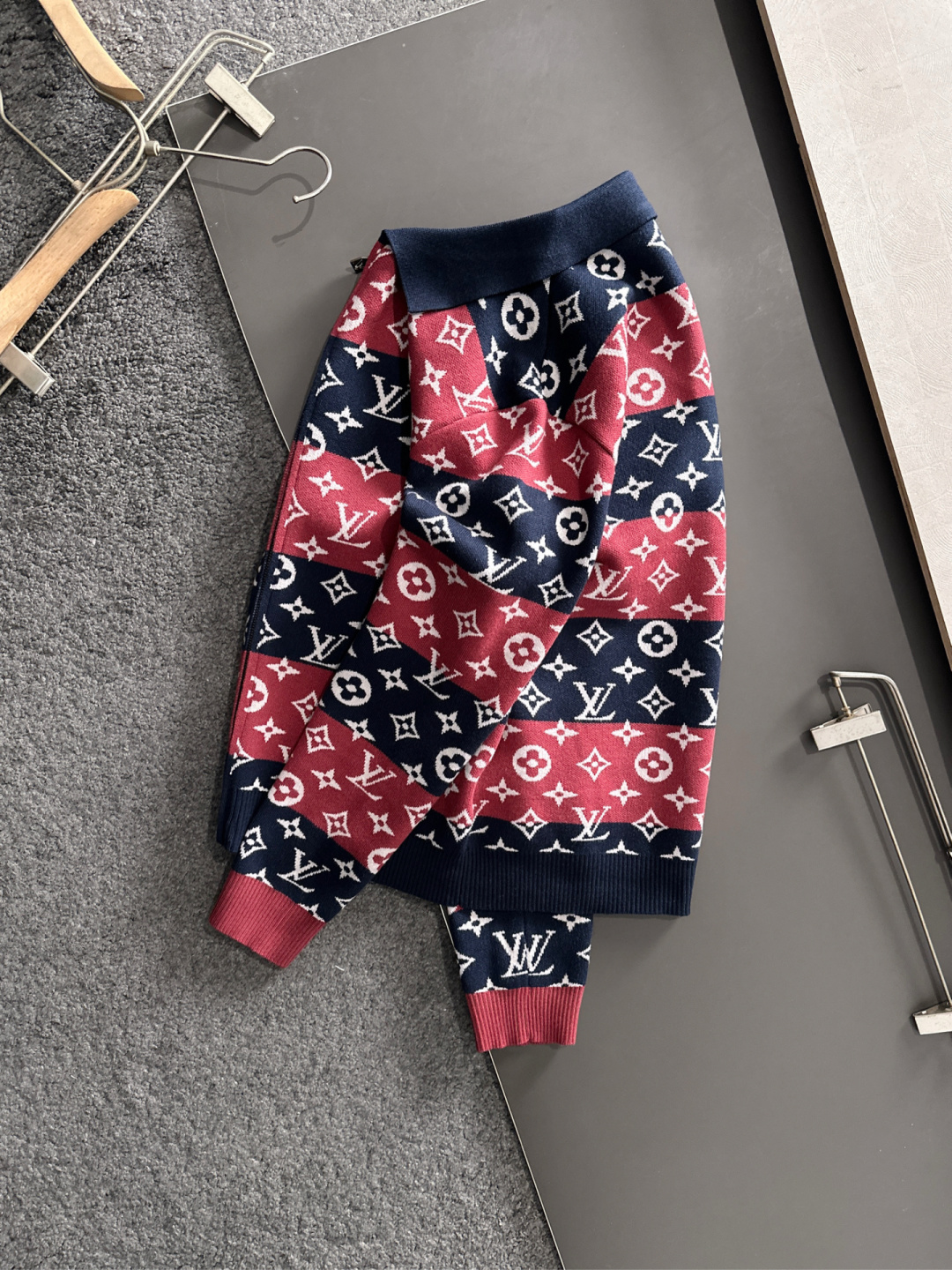 Louis Vuitton Basic Clothing Knitted M-l-xl