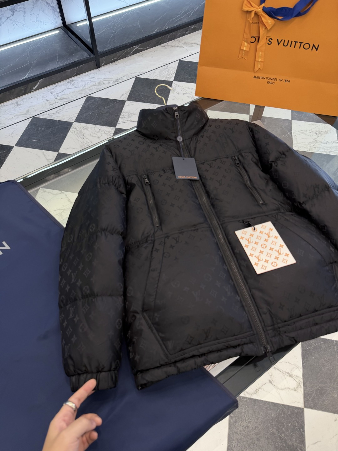 Louis Vuitton Down Jacket S-m-l