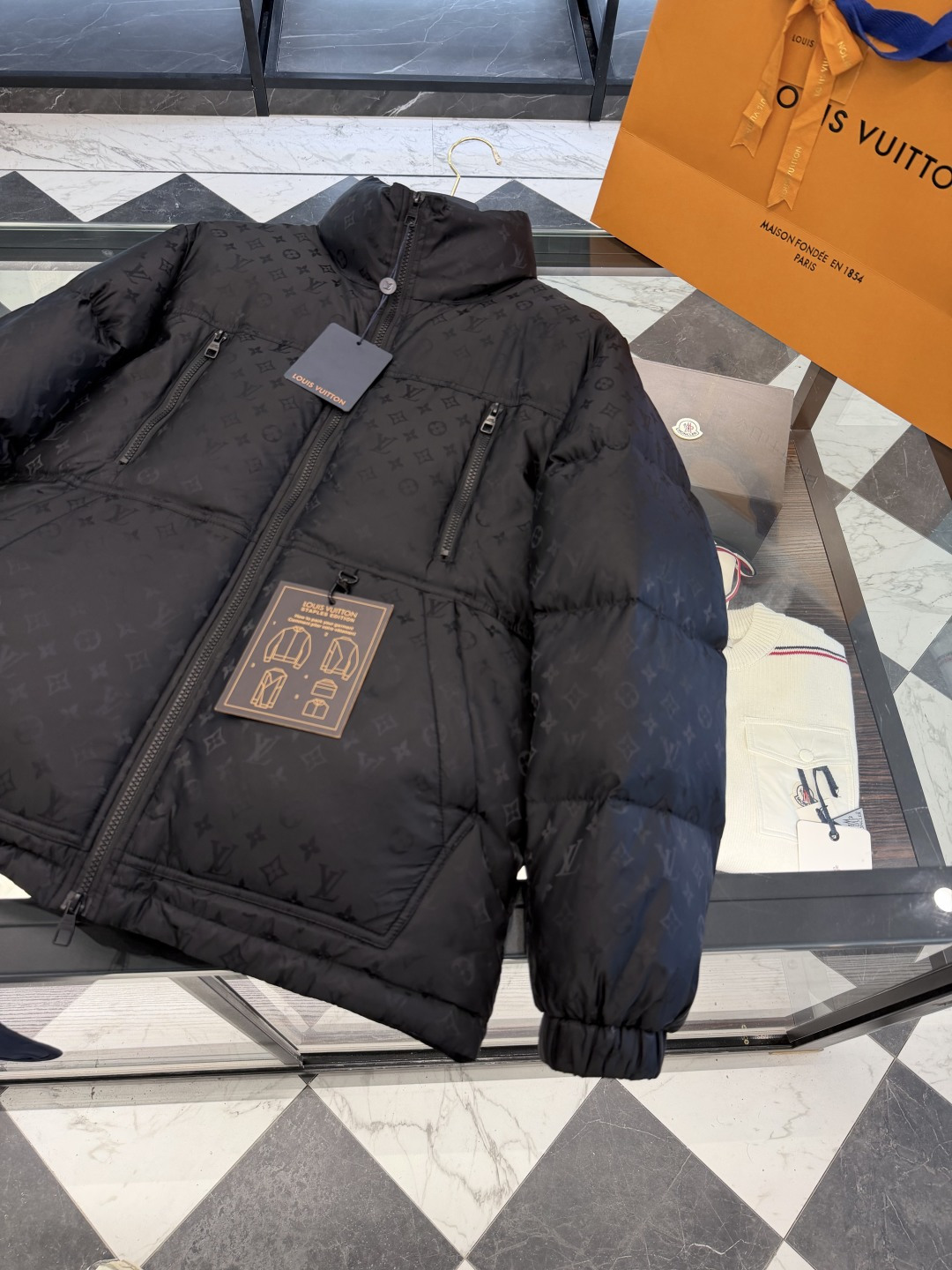 Louis Vuitton Down Jacket S-m-l