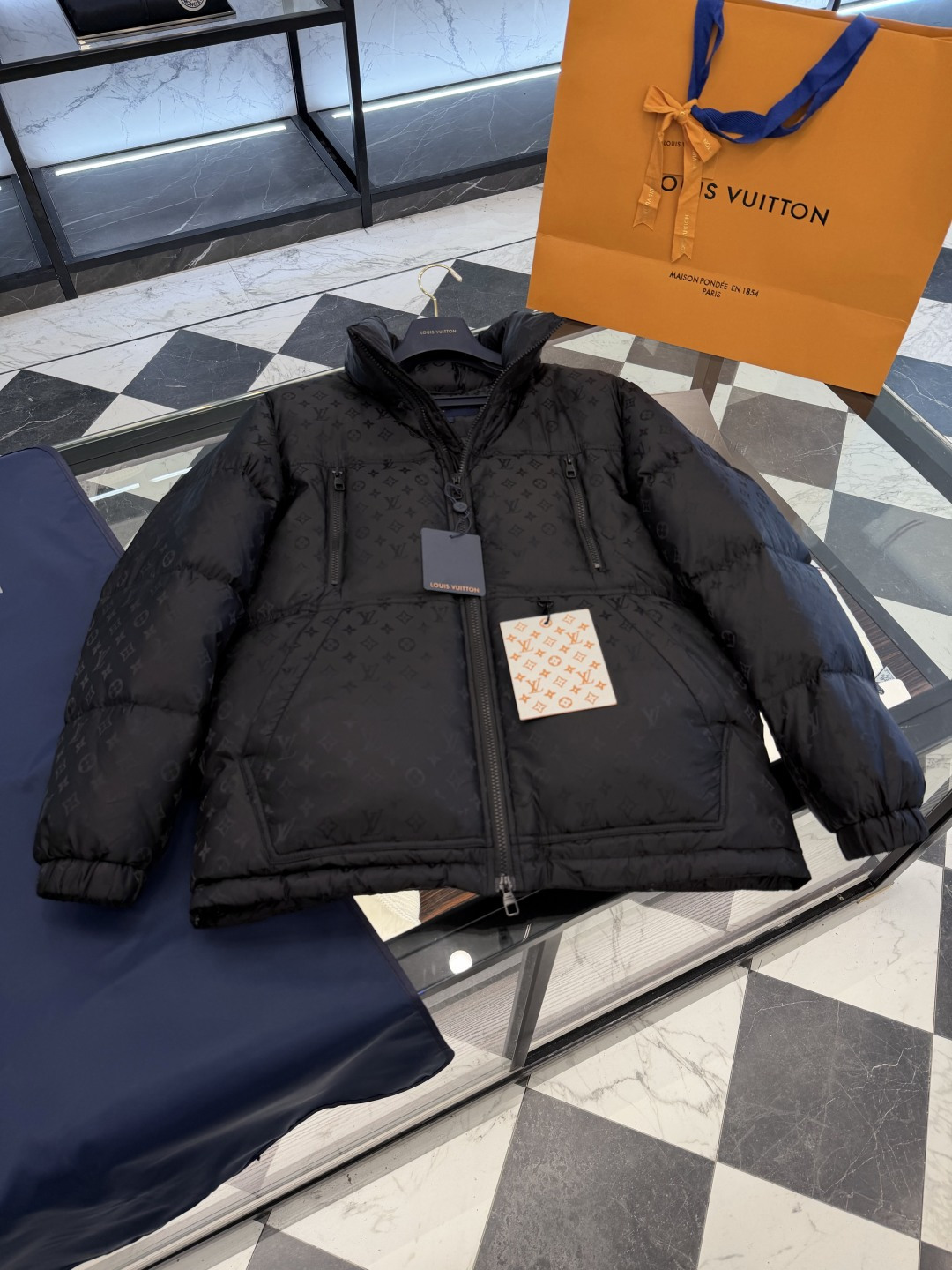 Louis Vuitton Down Jacket S-m-l