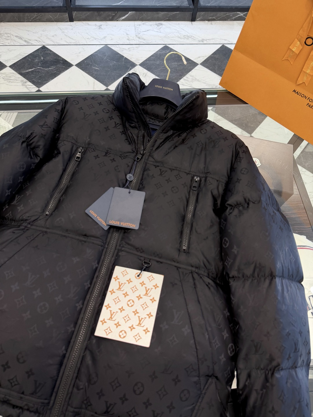 Louis Vuitton Down Jacket S-m-l