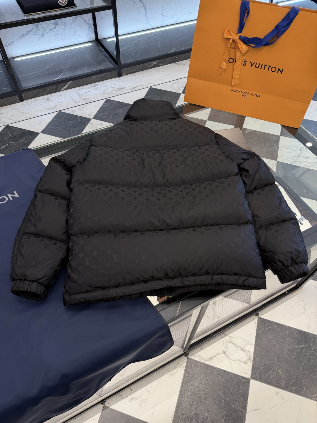 Louis Vuitton Down Jacket S-m-l
