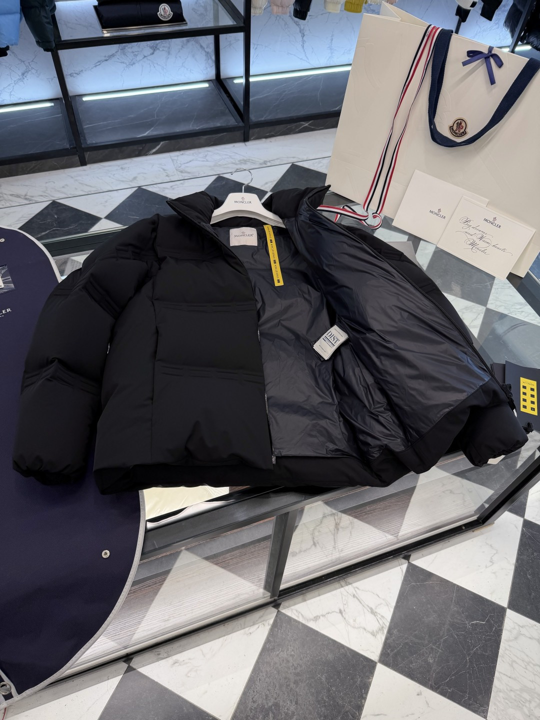 Moncler Female Jacket S-m-l
