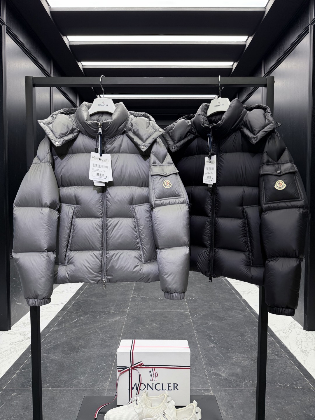 Moncler Male Jacket Hooded M-l