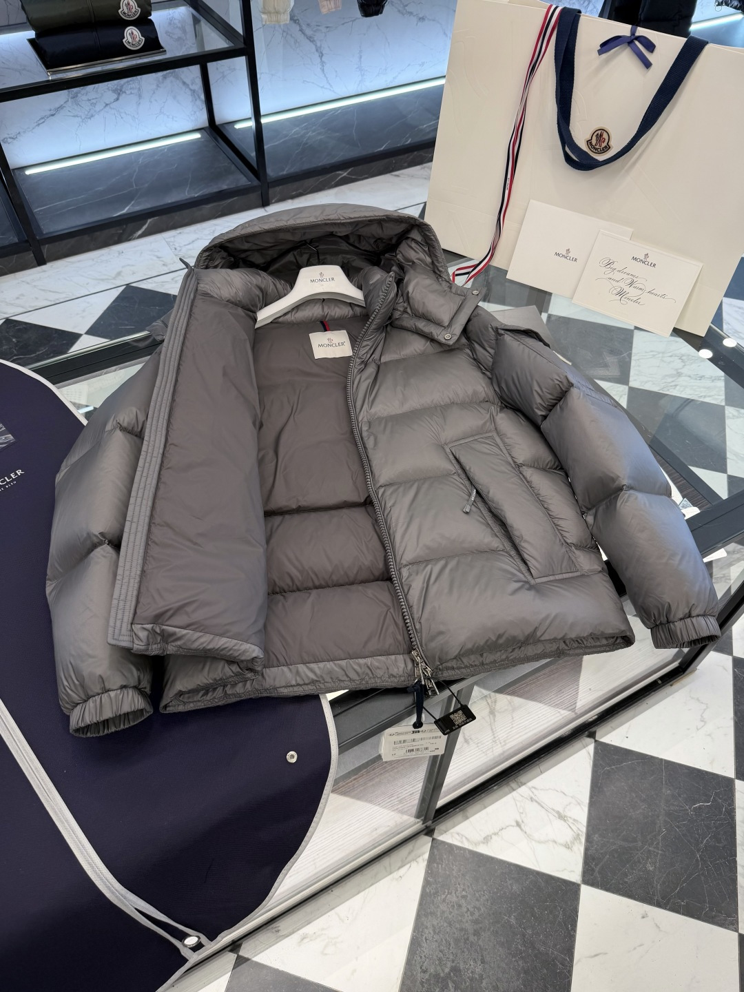 Moncler Male Jacket Hooded M-l