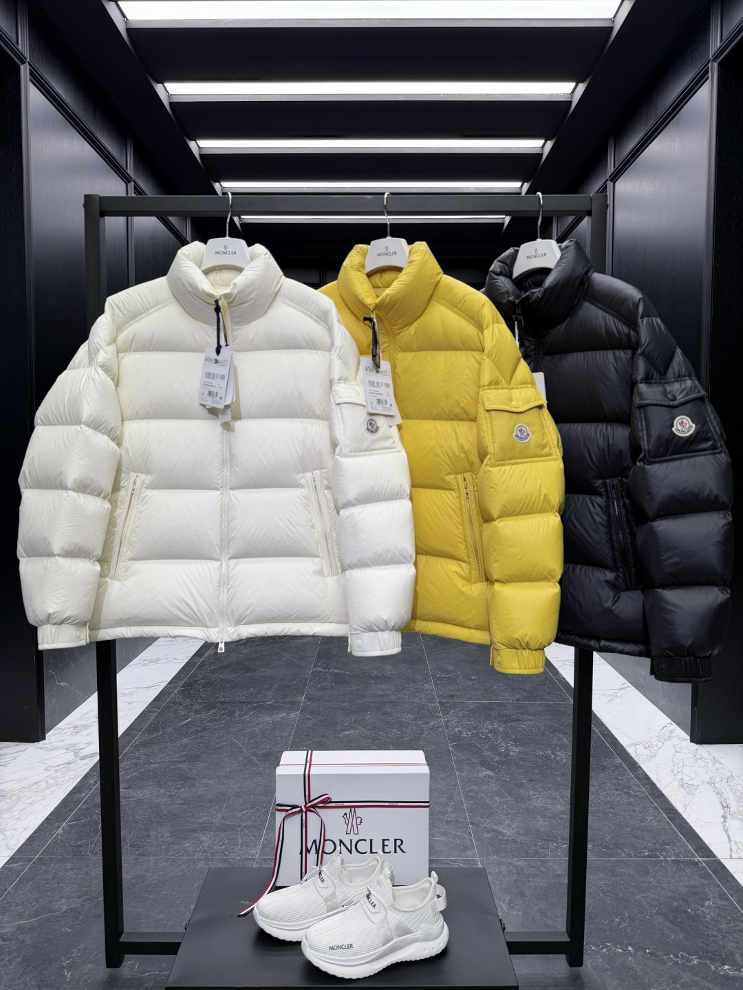 Moncler Male Jacket M-l