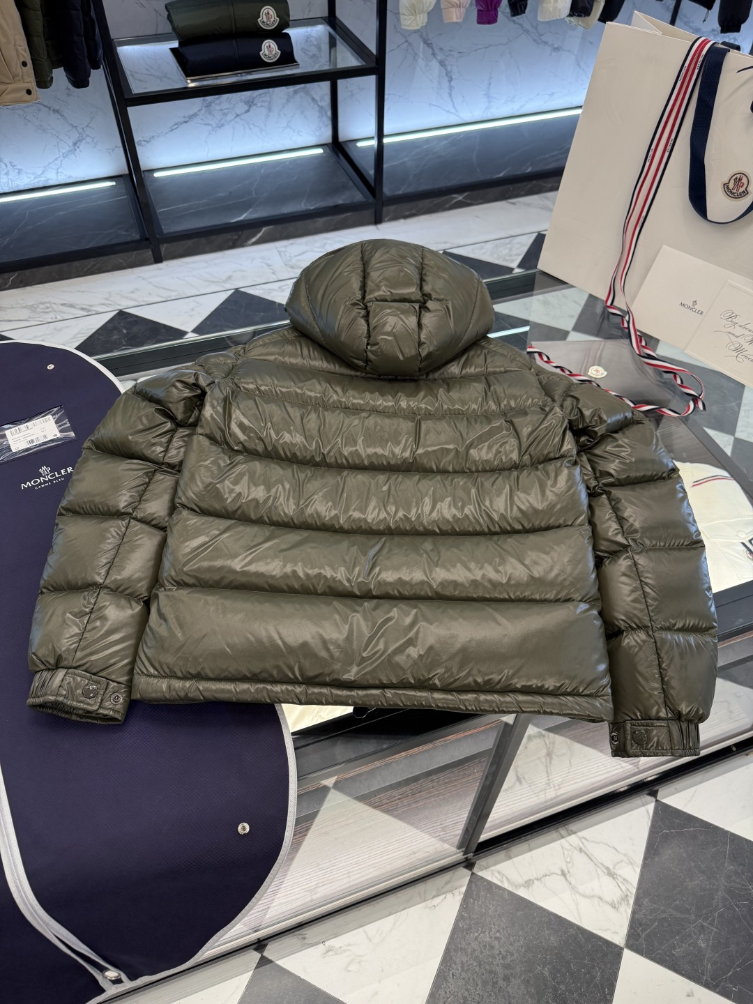 Moncler Down Jacket M-l